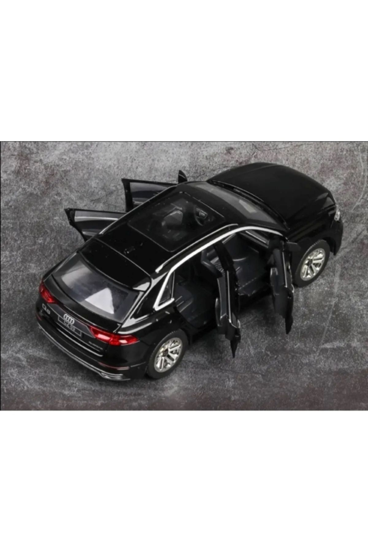 مدل خودرو آئودی Q8 SUV STYLE CAR 1:24 DIECAST METAL MODEL مجموعه ماشین جیپ با صدا و چراغ اورجینال scntoys