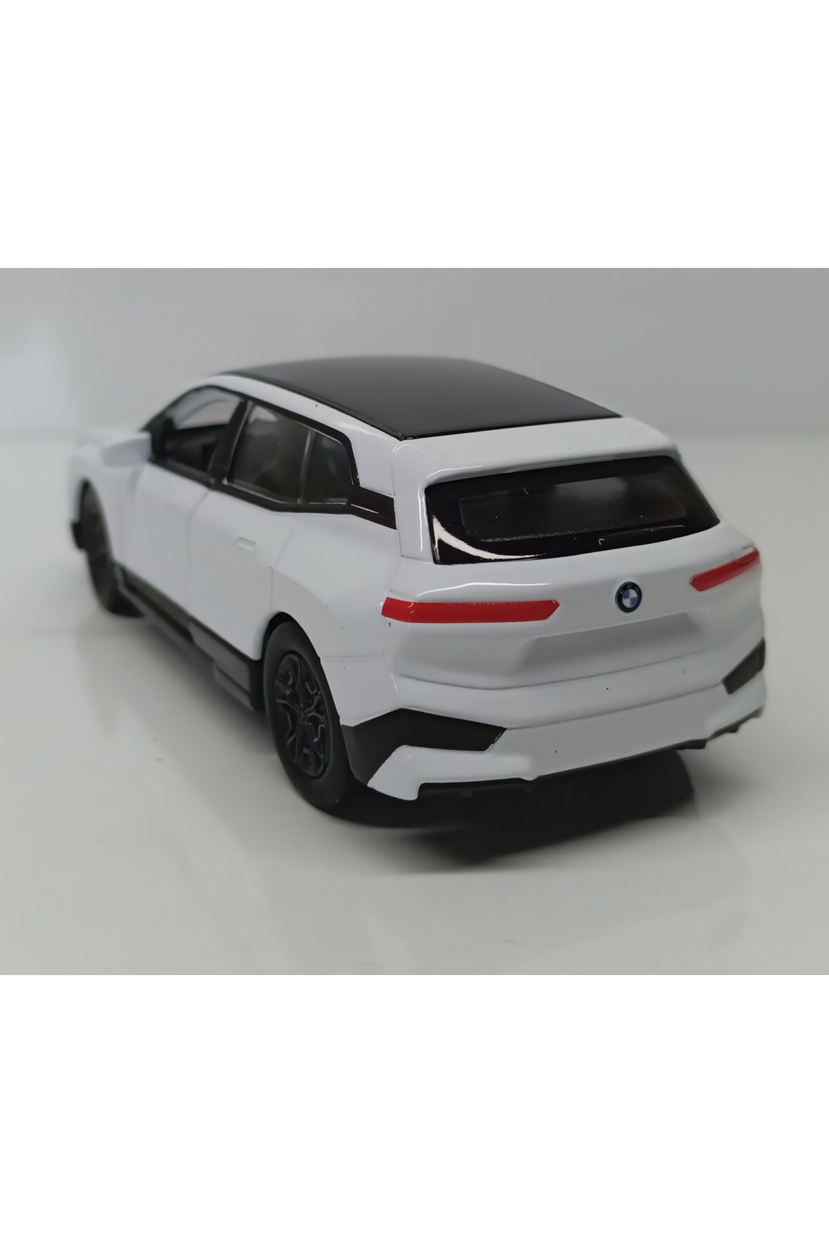 مدل خودرو DIANOMI WELLY در مقیاس 1:32 BMW IX PULL DROP 12 CM METAL CAR اورجینال WELLY