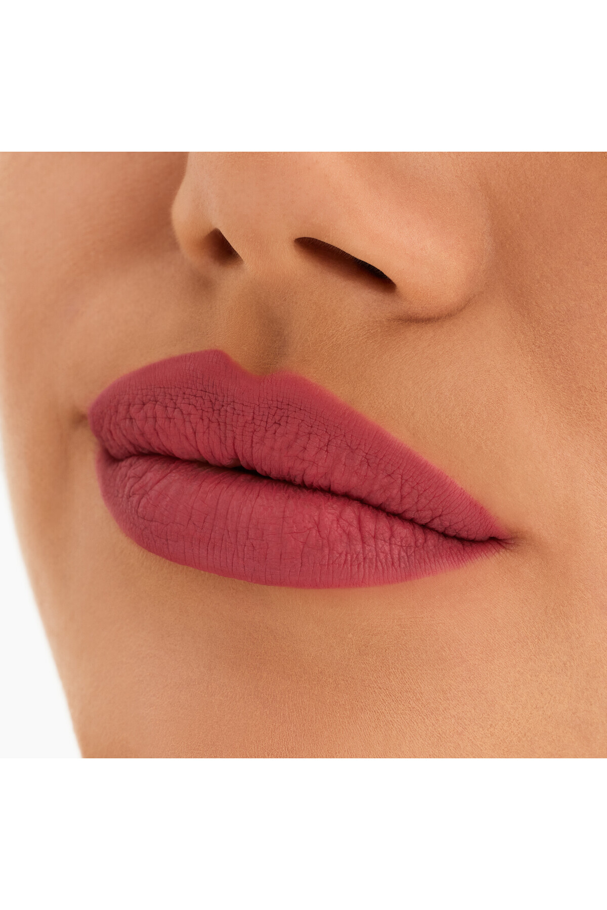 Mac رژ لب مدل Locked Kiss با ماندگاری 24 ساعته رنگ صورتی روشن