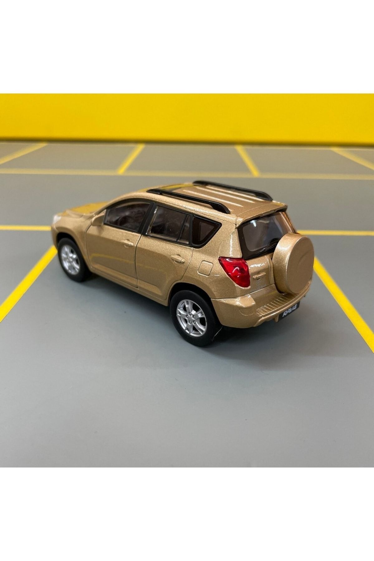 مدل خودرو TOYOTA RAV4 1 36 SCALE DIECAST METAL MODEL CAR PULL DROP TOY اورجینال WELLY