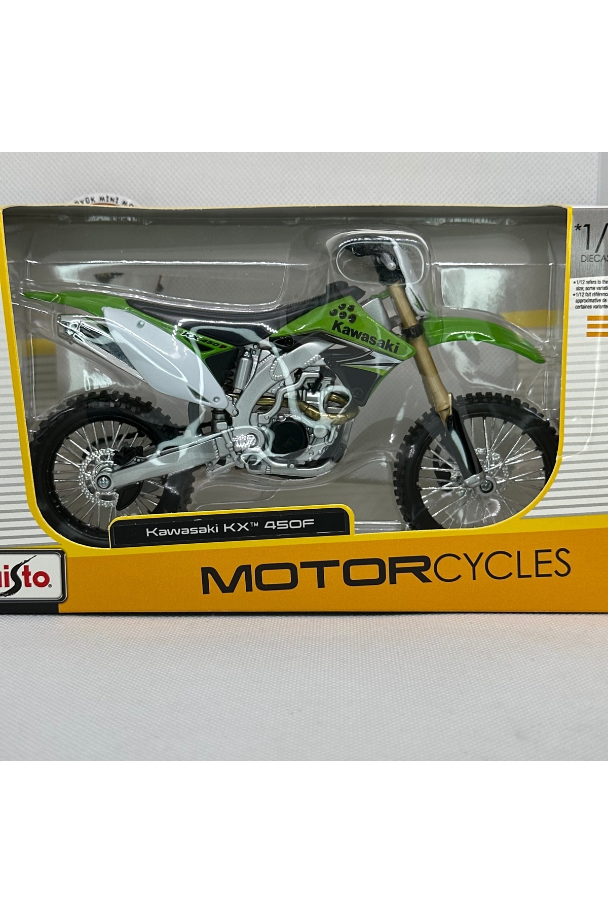 مدل خودرو موتورسیکلت KAWASAKI KX 450F 1:12 DIECAST – فلزی دارای مجوز اورجینال Maisto Diecast