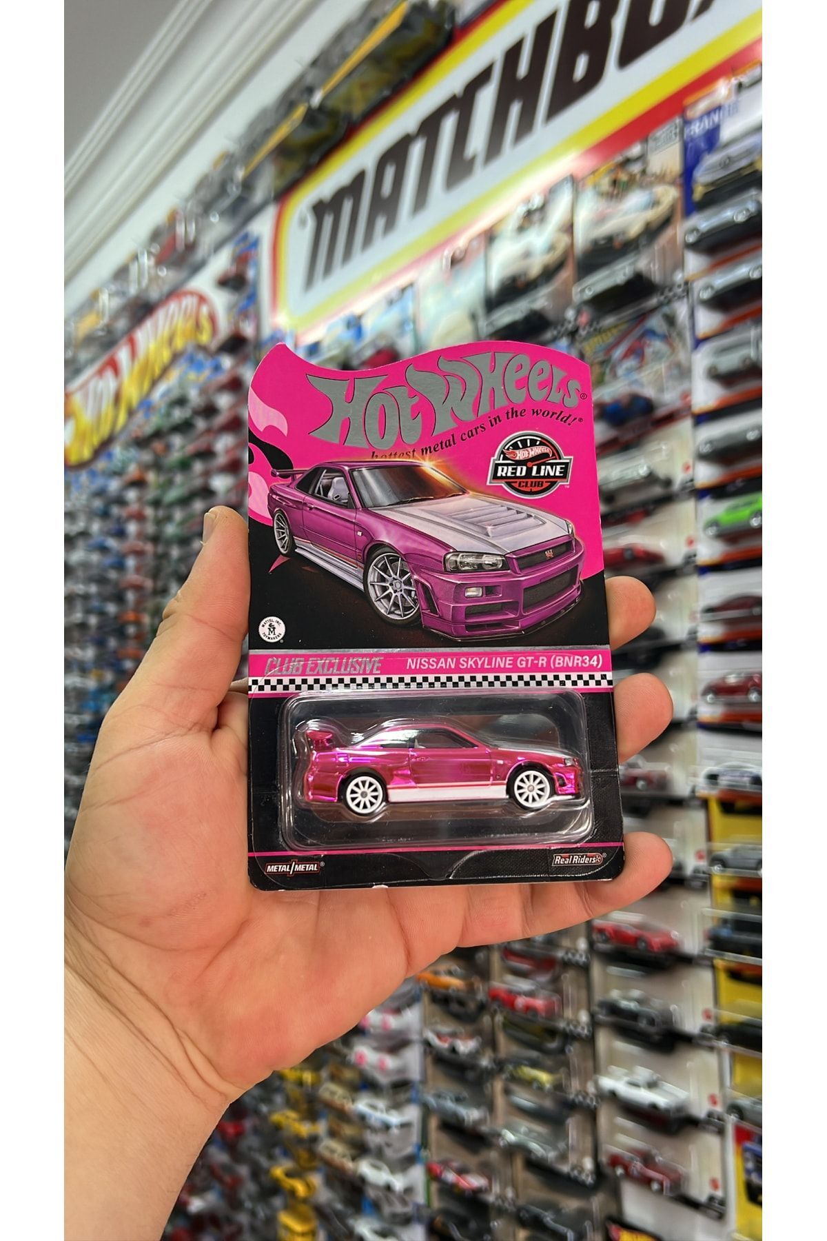 ماشین اسباب بازی NISSAN GTR PINK RLC هات ویلز اورجینال HOT WHEELS