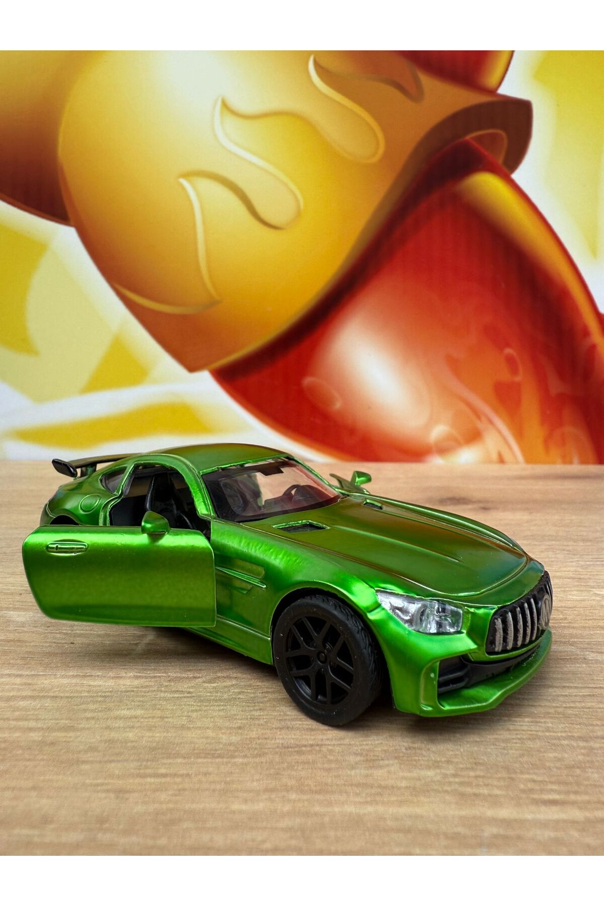 مدل خودرو MERCEDES AMG GTR DIECAST CAR GREEN PULL RELEASE OPENING DOORS 12CM METAL اورجینال scntoys