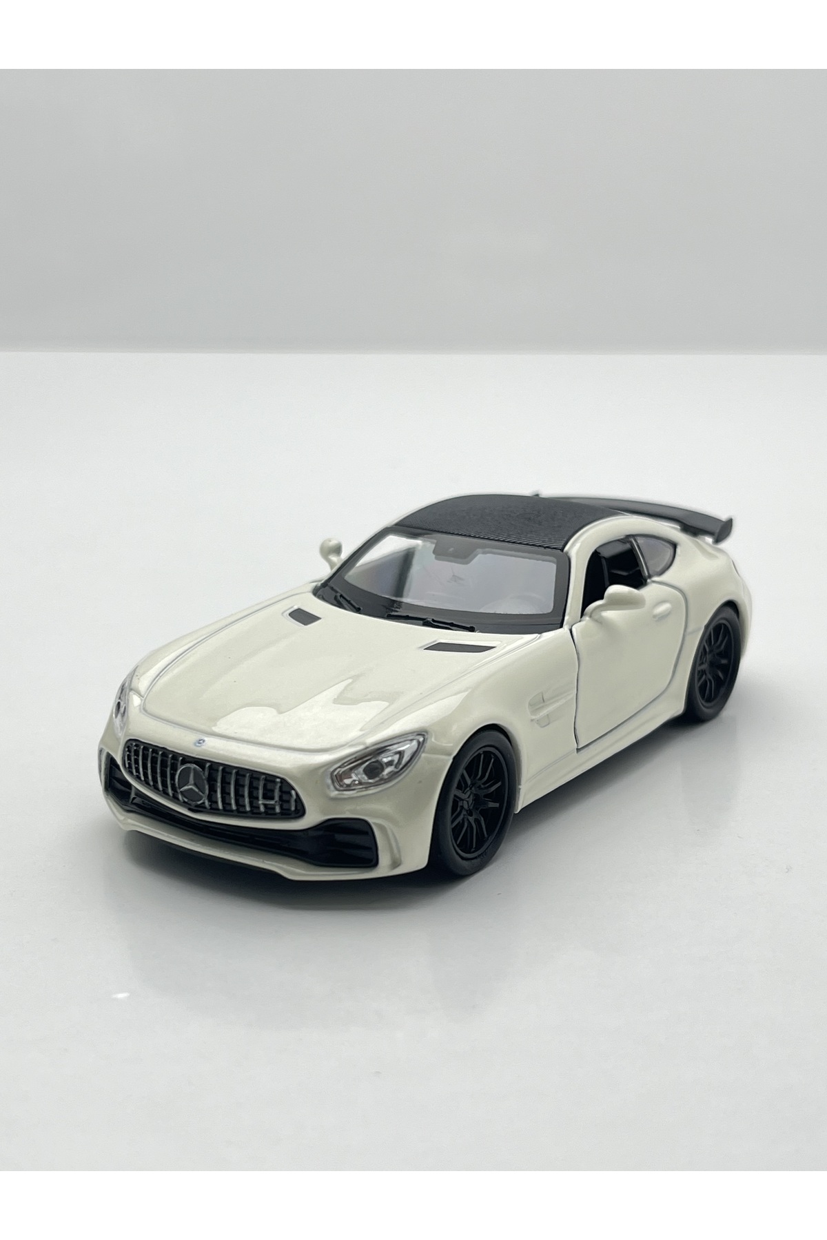 ماشین اسباب بازی مرسدس امگ GTR مدل 1:36 WELLY