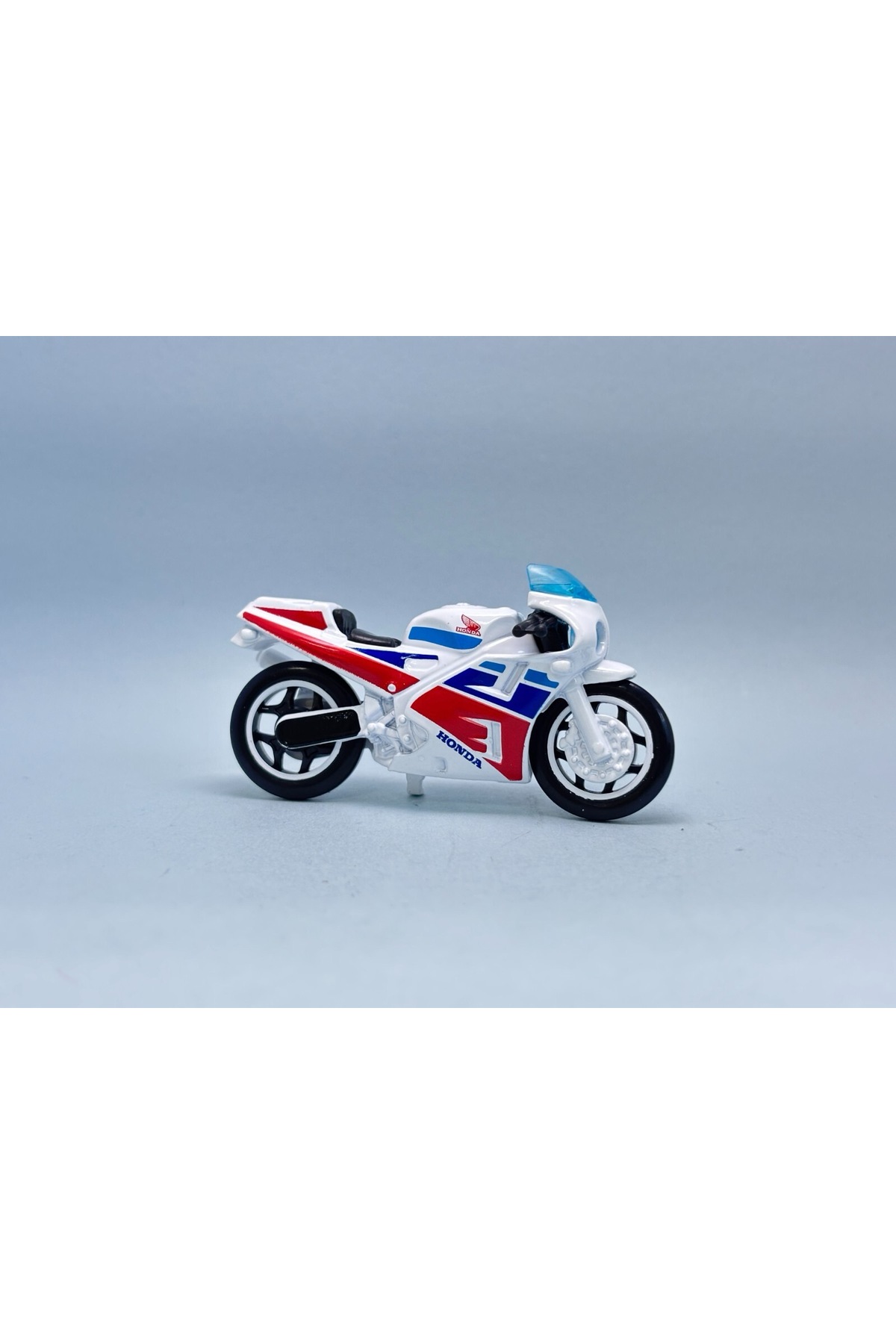 ماشین اسباب بازی هوندا VFR750R RC30 از ترکیه HOT WHEELS