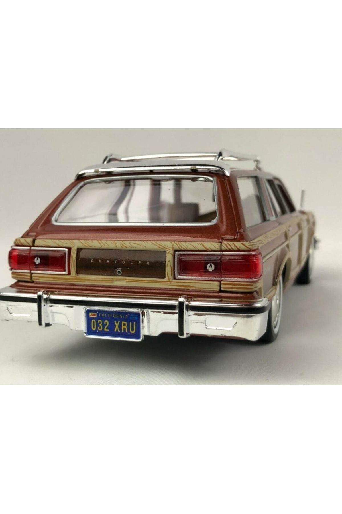 مدل خودرو MOTORMAX 1976 CHRYSLER LEBARON TOWN &amp; COUNTRY اورجینال Motor Max