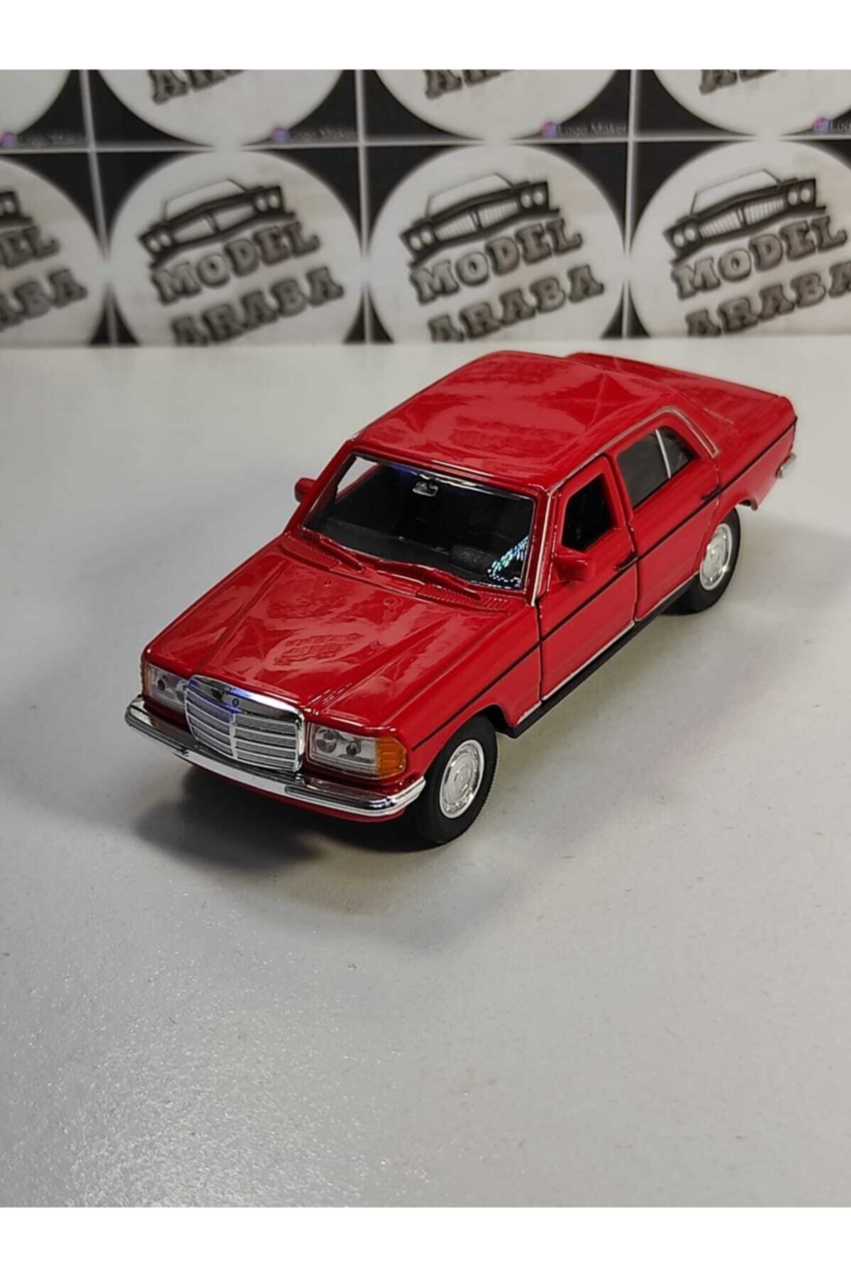 مدل خودرو 1:38 مرسدس بنز E CLASS 230E W123 قرمز اورجینال WELLY