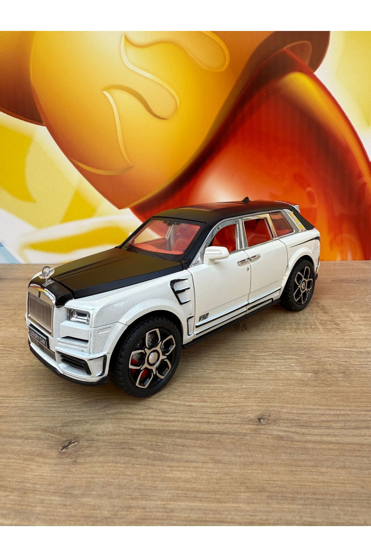 مدل خودرو DIE CAST ROLLS ROYCE SUV متال رولز رویس درهای بازشو نور صدا ماشین 22 سانتی متر از ترکیه scntoys