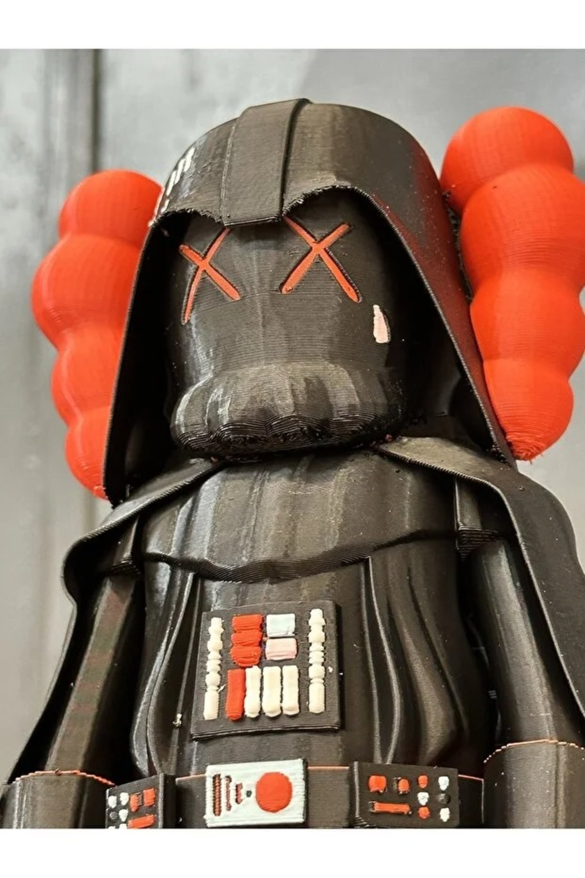 فیگور KAWS DARTH VADER FIGUR PAINTED STARWARS بزرگ سایز 20 سانتی متر FOLİNZA
