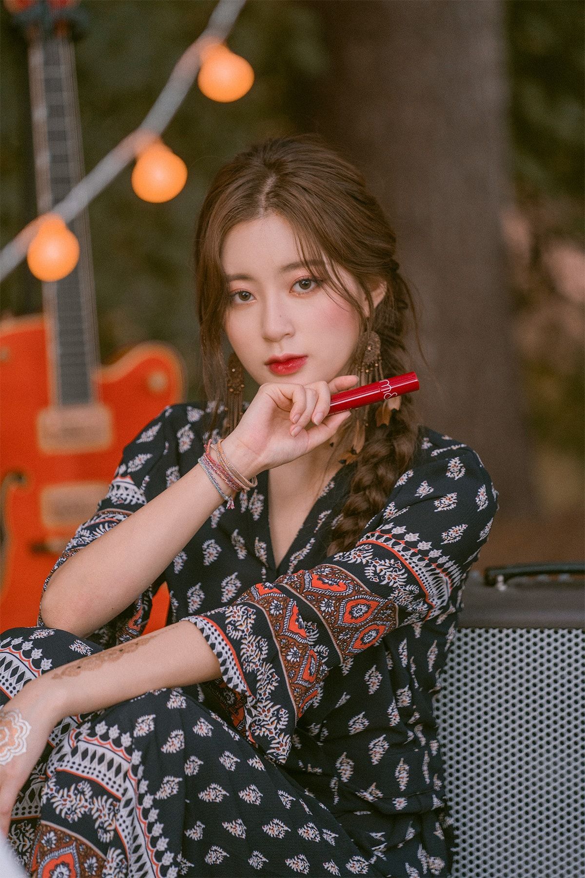 رژ لب مایع رنگدانه‌دار و ماندگار بوردو مدل Juicy Lasting Tint Romand