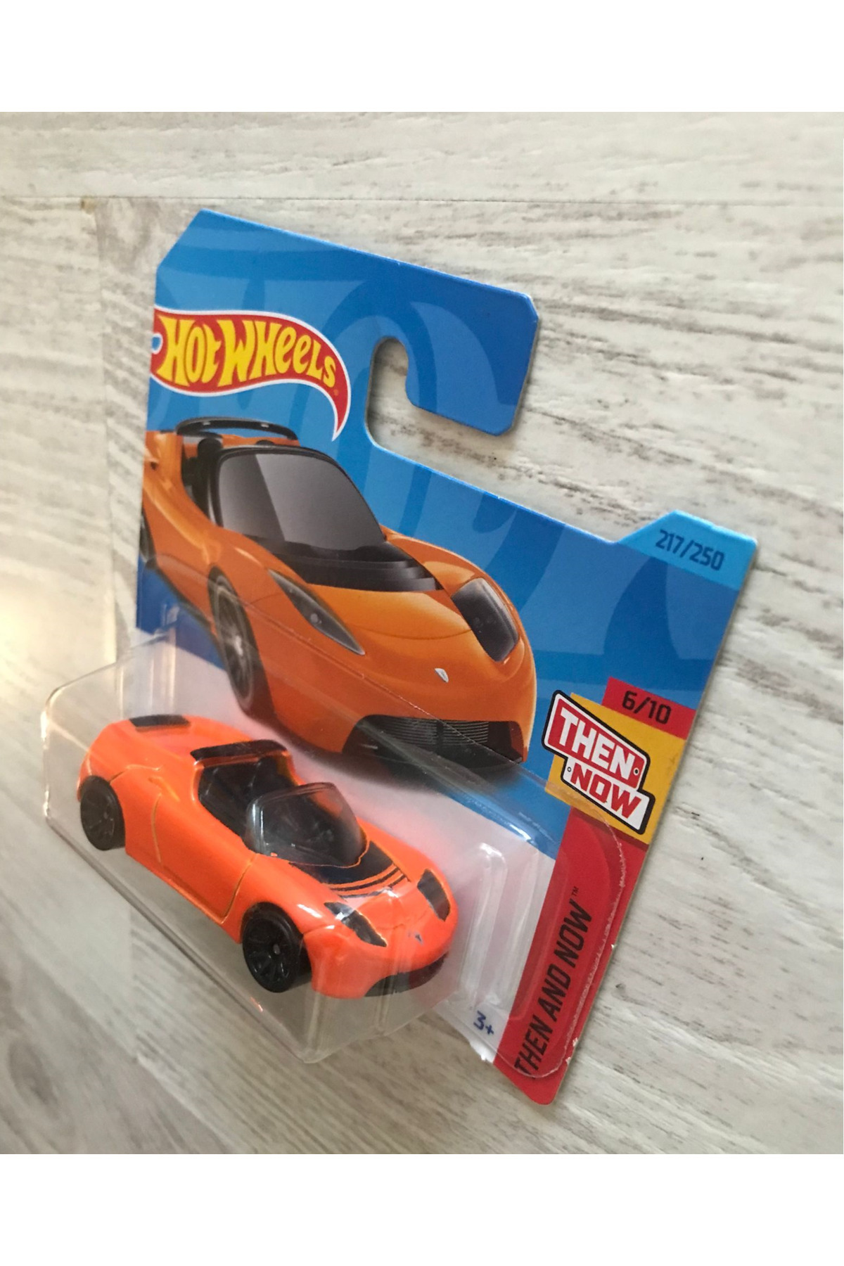 ماشین اسباب بازی تسلا جادهستر هات ویلز اورجینال HOT WHEELS