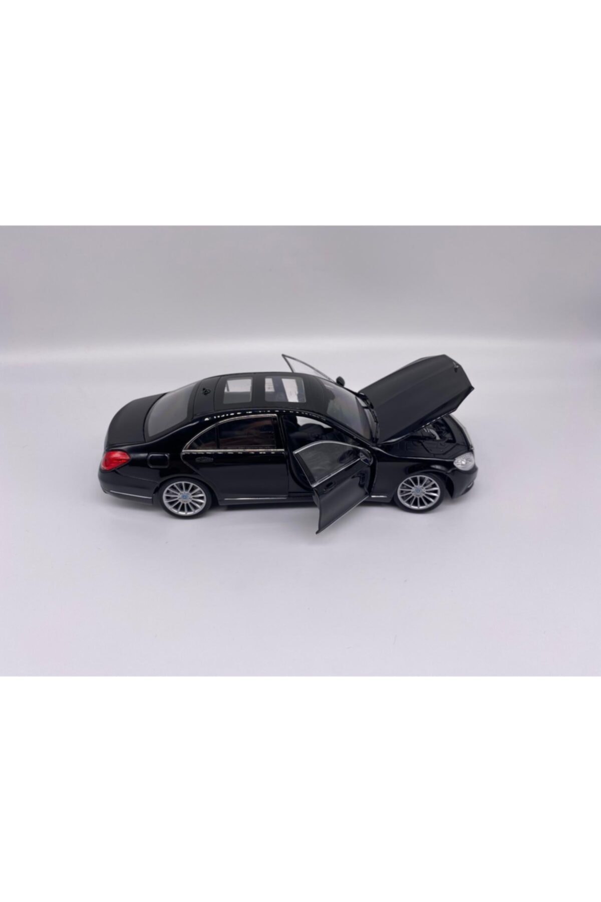 مدل خودرو 1:24 ماشین مرسدس بنز S CLASS مشکی DIECAST SCALE اورجینال WELLY