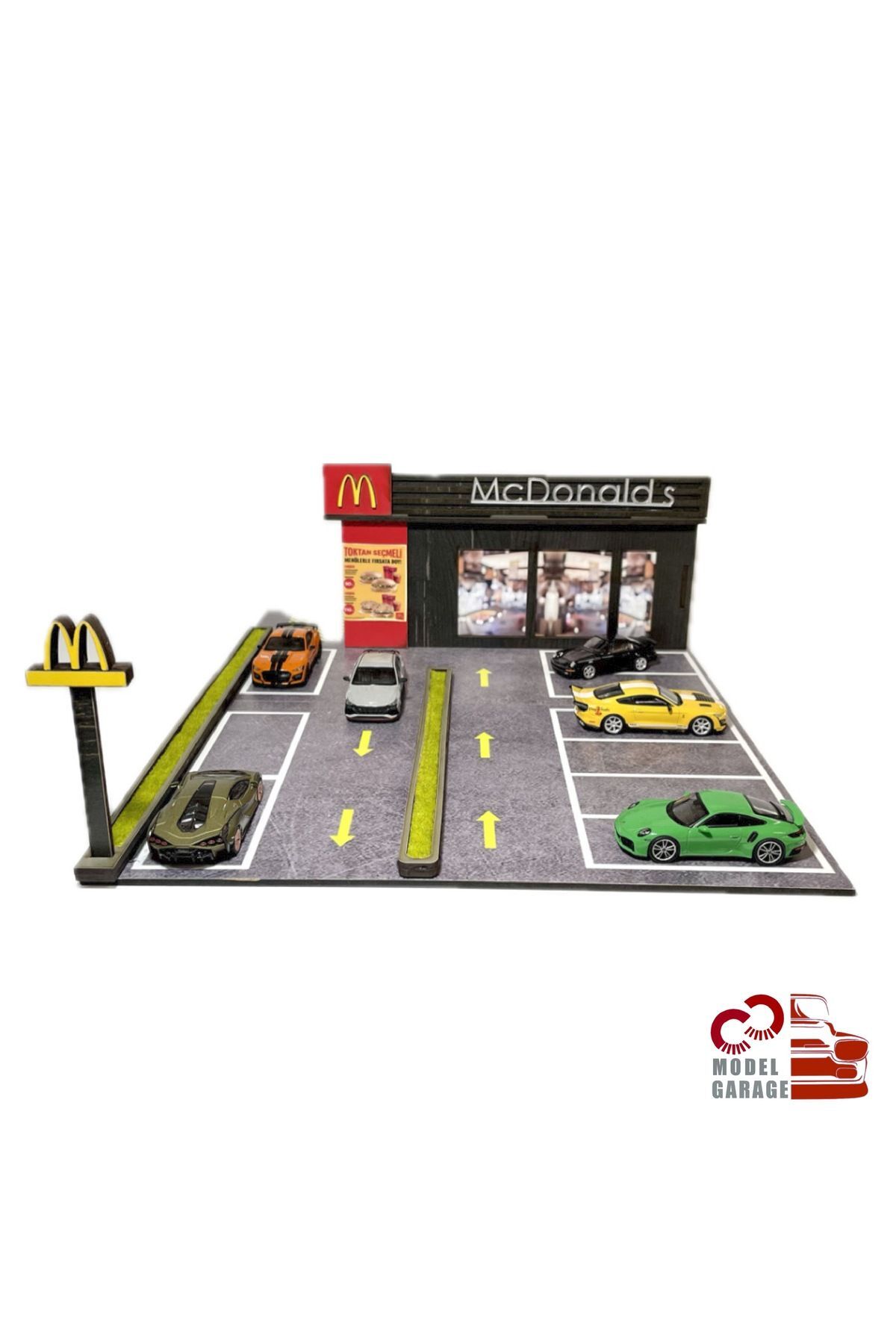 مدل خودرو 1 64 SCALE MC DONALD'S CAR PARKING LOT DIORAMA DIECAST DISPLAY STAND RACK GARAGE TOY اورجینال ÜRETİM