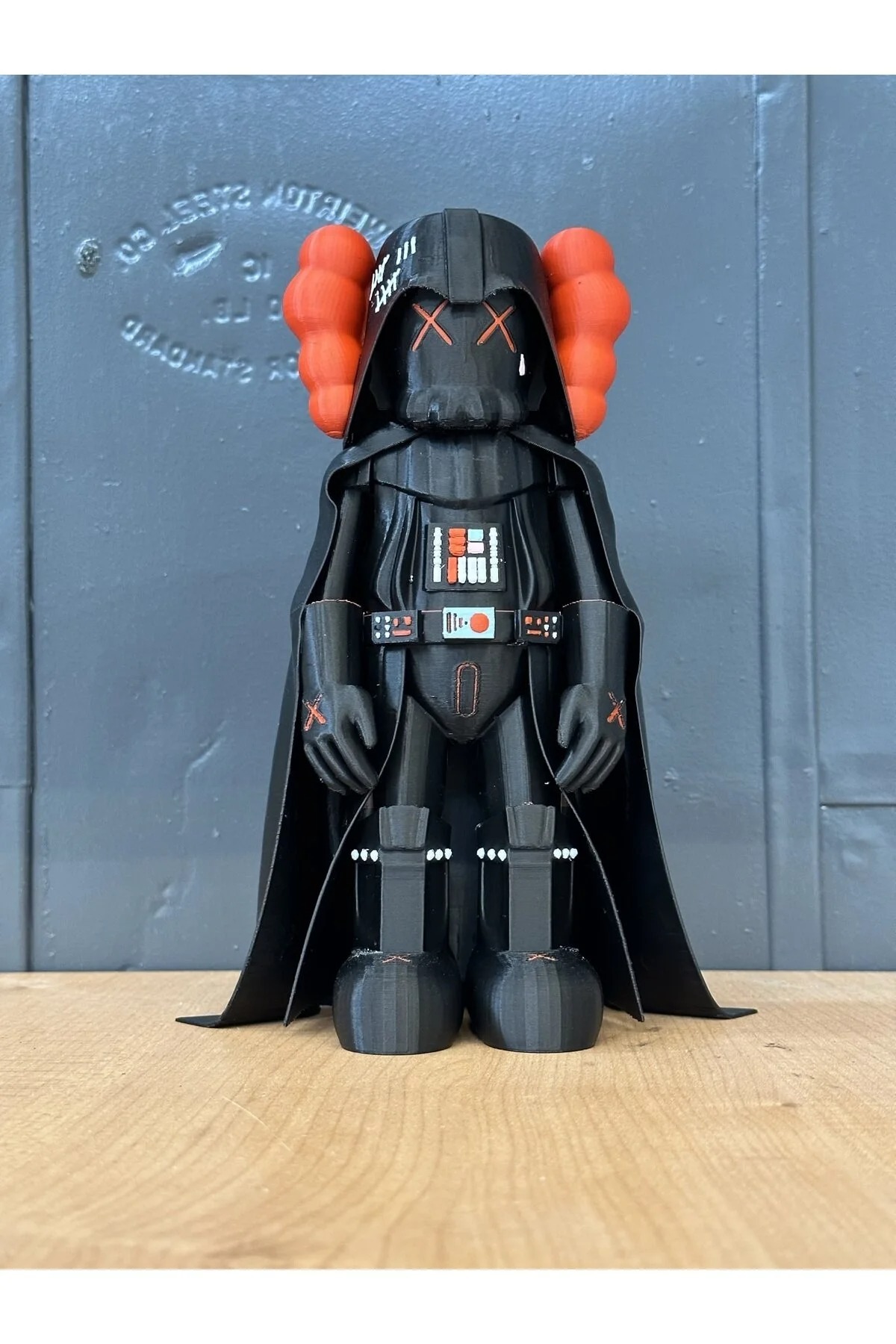 فیگور KAWS DARTH VADER FIGUR PAINTED STARWARS بزرگ سایز 20 سانتی متر FOLİNZA