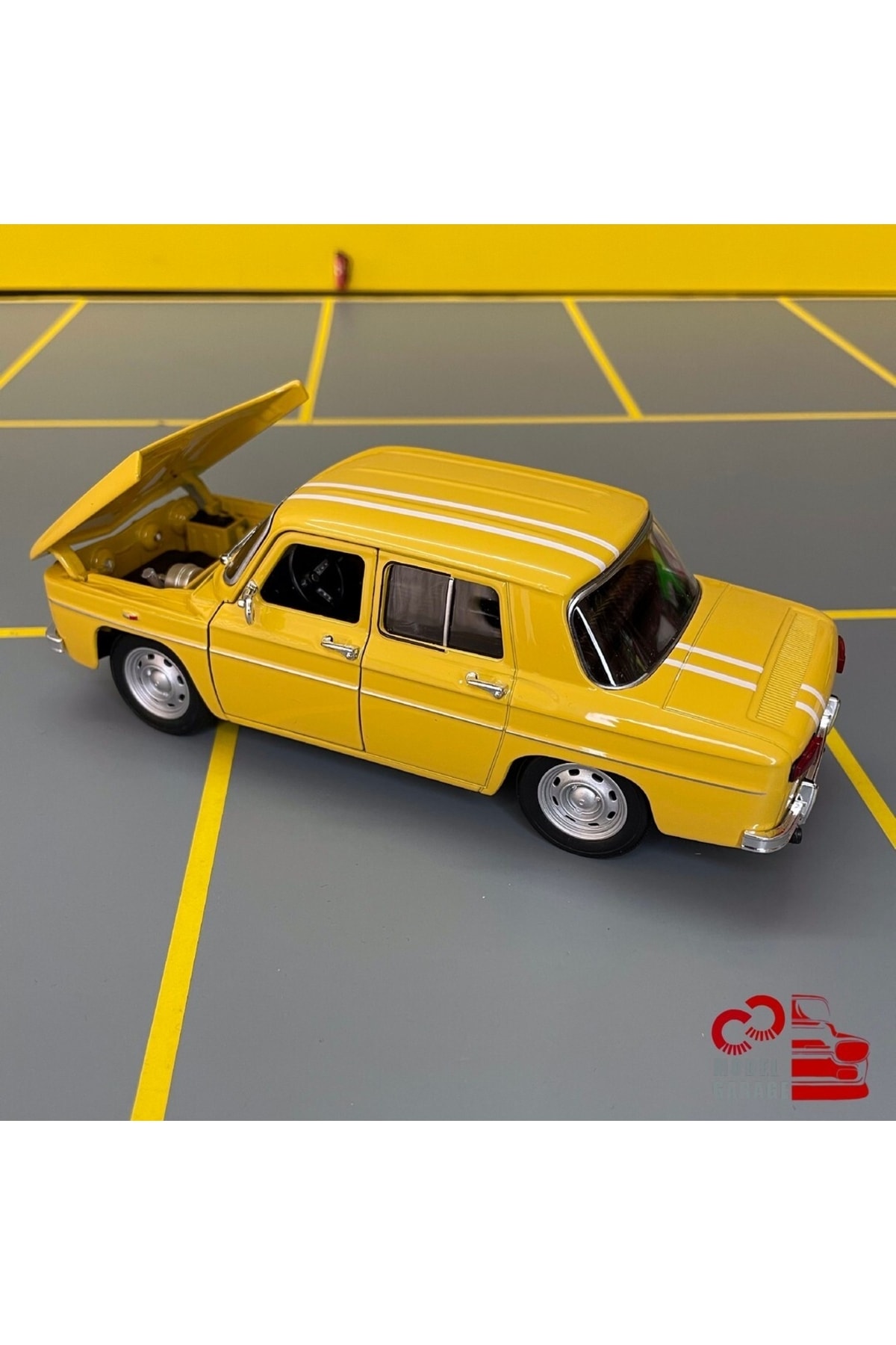 مدل خودرو RENAULT R8 GORDINI 1964 1 24 SCALE C&amp;C MODEL GARAGE DIECAST METAL CAR اورجینال WELLY