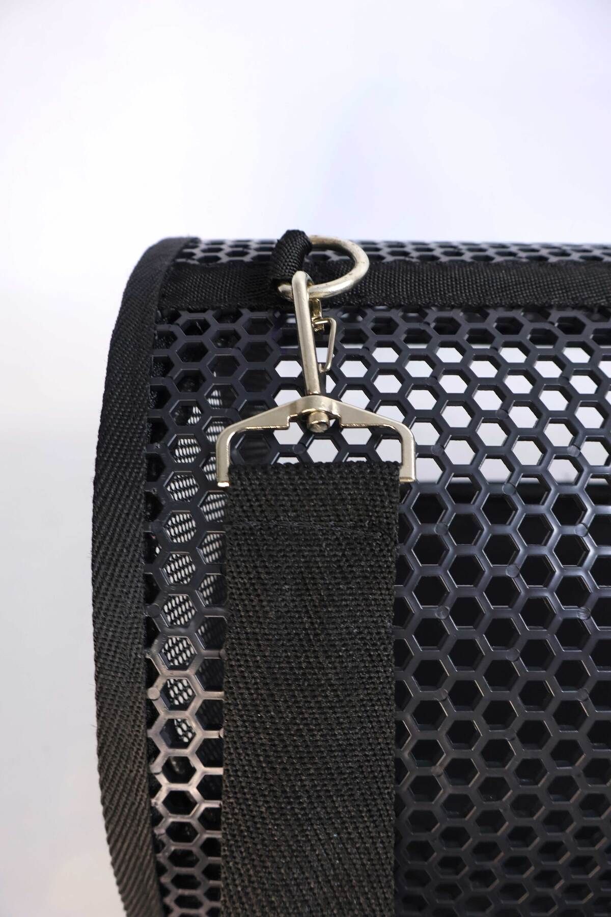 کیف حمل شانه‌ای گربه و سگ میگنو Migno Flybag Voyager، مدل توری و شفاف، مشکی (VOY014)