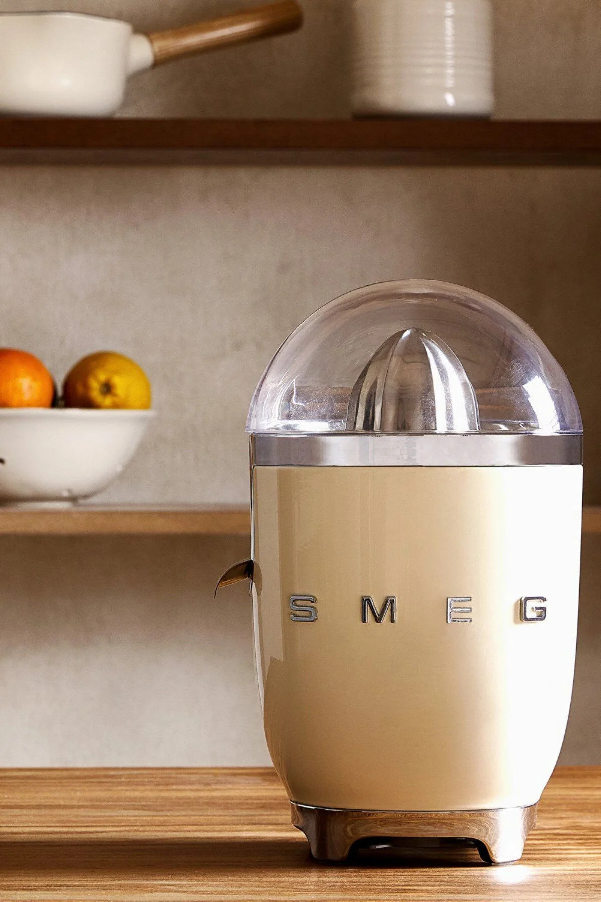 آب میوه و سبزی گیری کرم آبمیوه مرکبات اورجینال Smeg