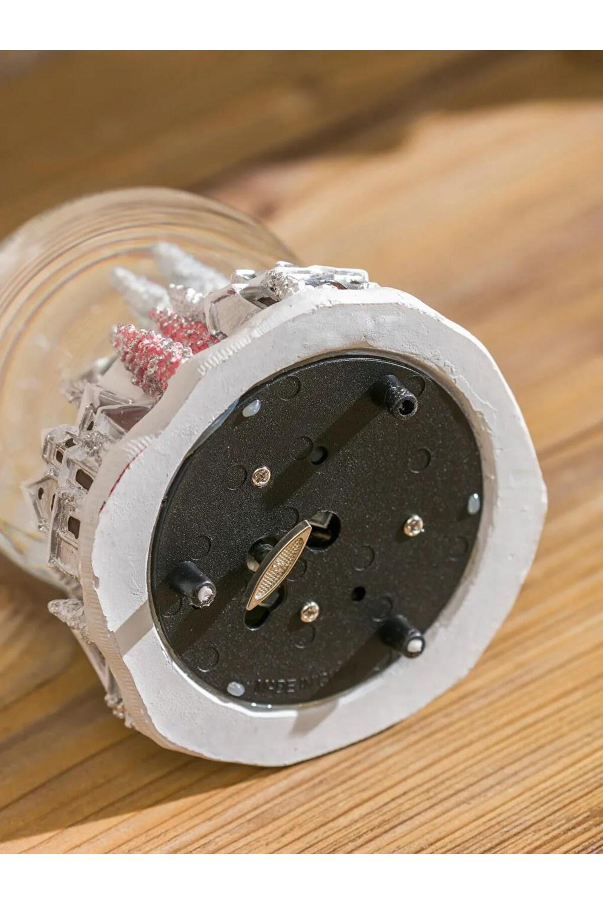 گوی برفی SNOW GLOBE موزیکال با موضوع سال نو 15 سانتی متر W5 از ترکیه LC Waikiki