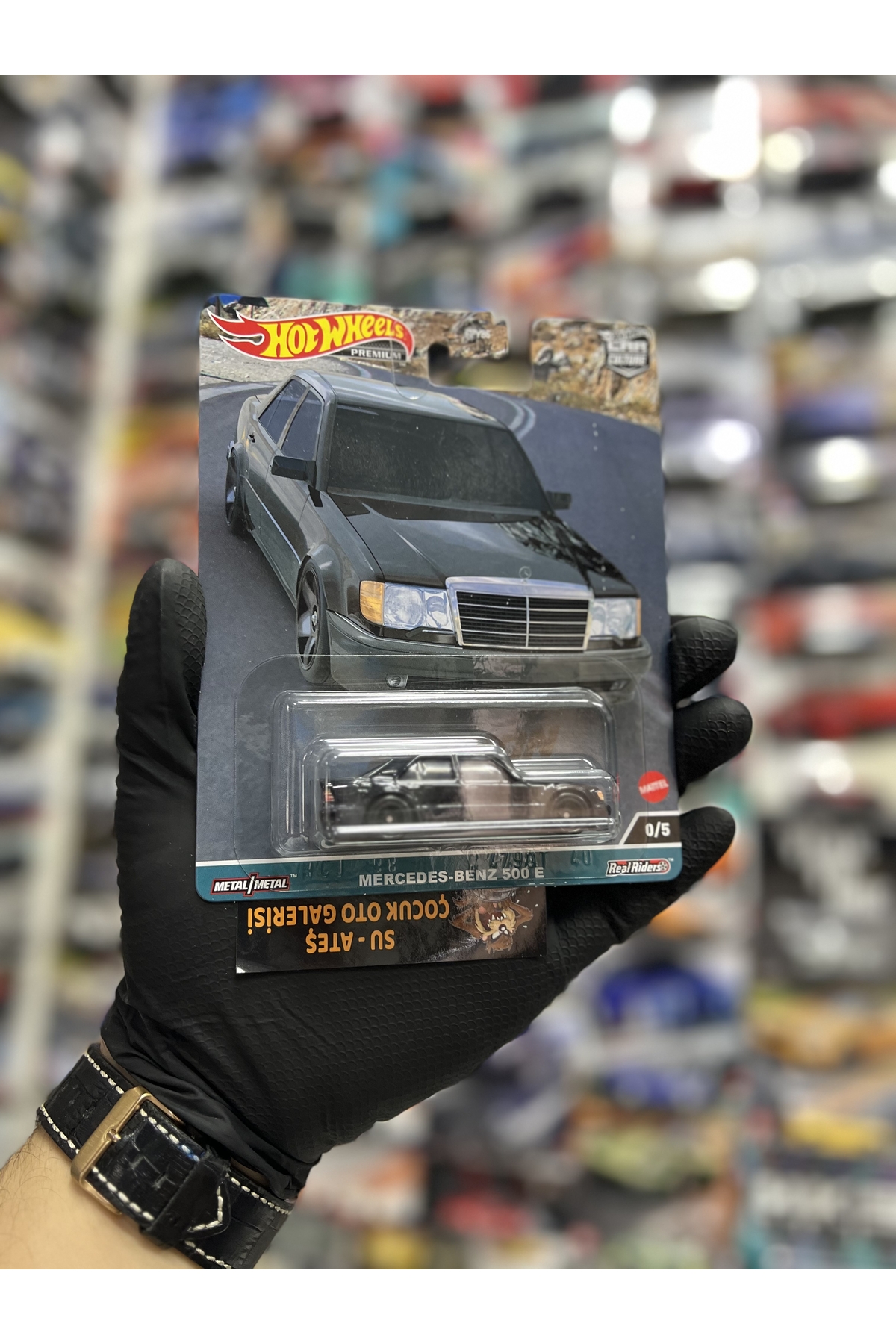 ماشین اسباب بازی مرسدس بنز 190 E مدل CHASE از ترکیه HOT WHEELS