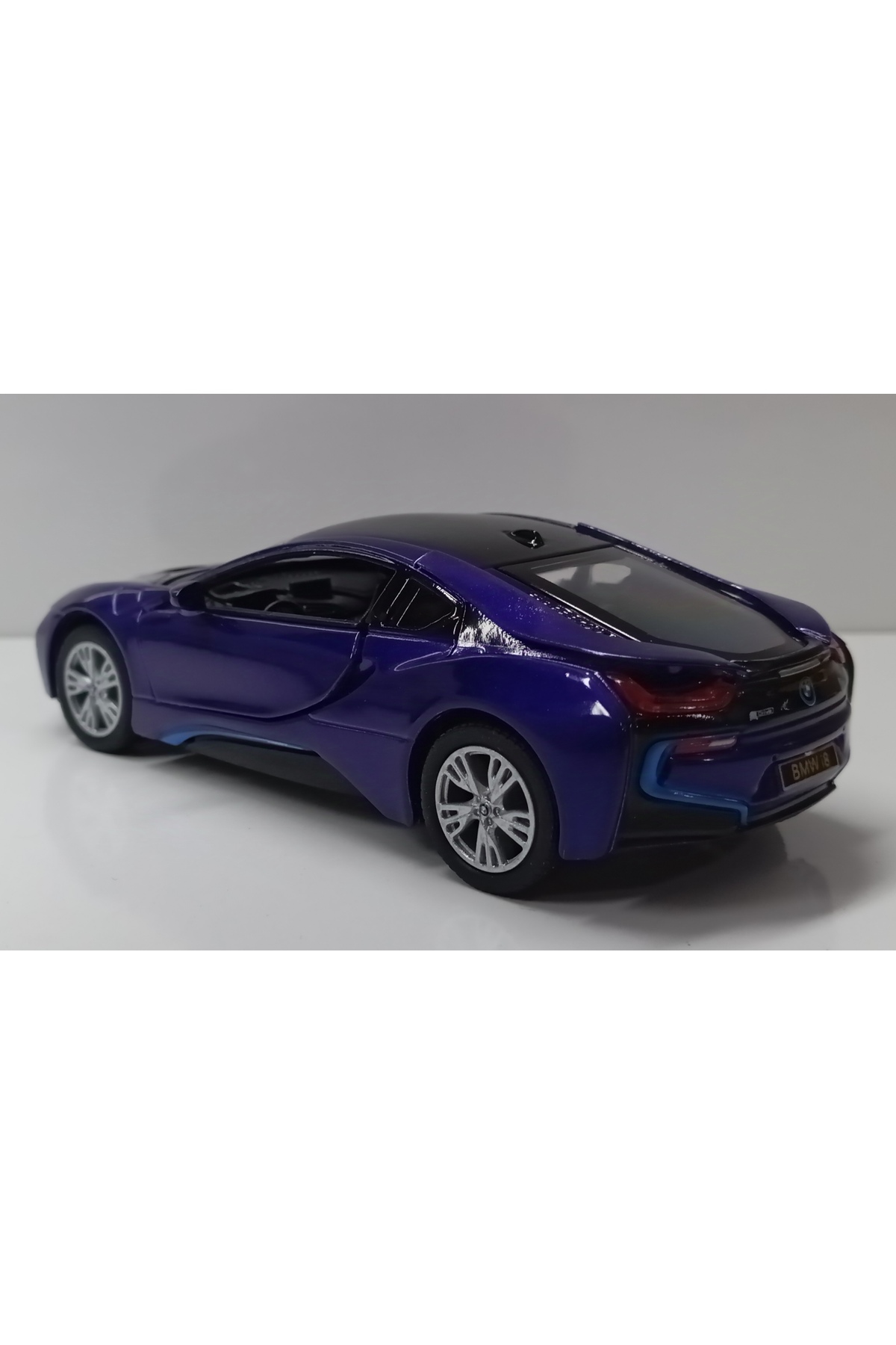 مدل خودرو DIANOMI در مقیاس 1:32 BMW I 8 فلزی اورجینال Kinsmart