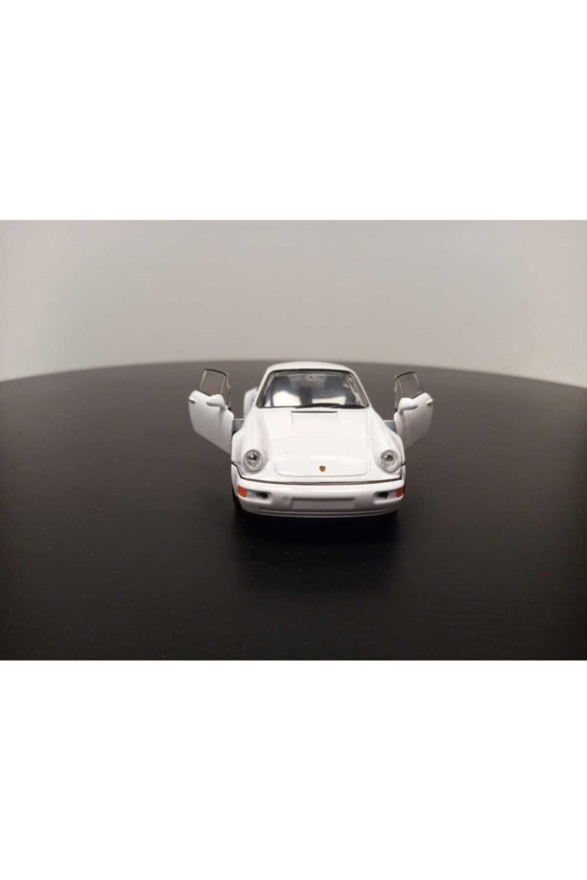 مدل خودرو 1:36 PORSCHE 911 TURBO DIECAST PULL &amp; DROP CAR MODEL سفید اورجینال WELLY