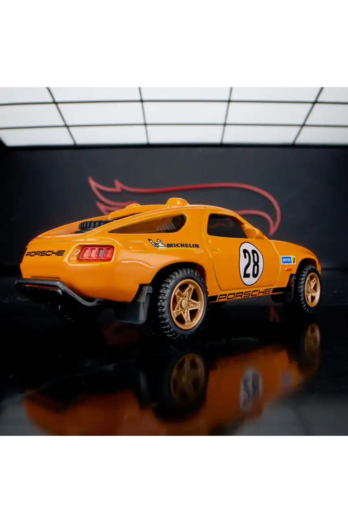 ماشین اسباب بازی الیت 64 پورشه 928 سافاری از ترکیه HOT WHEELS