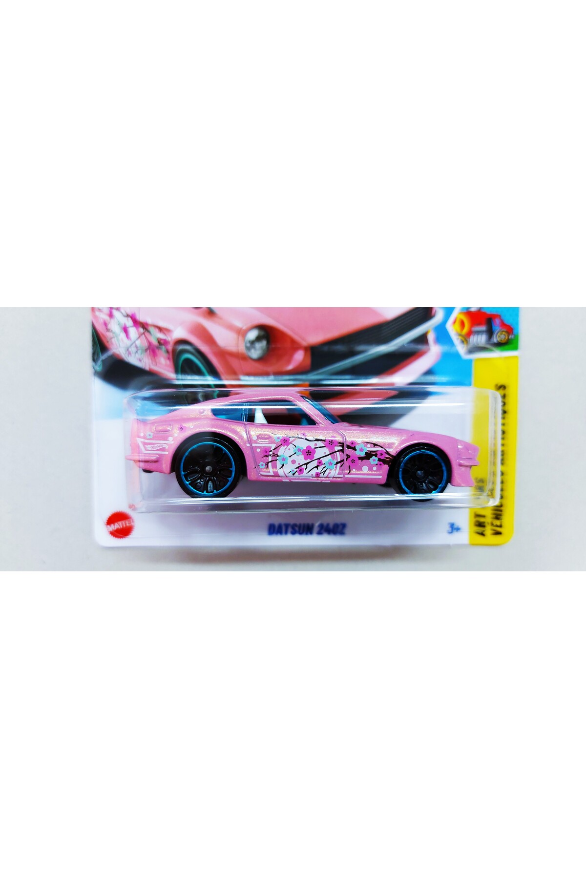 ماشین اسباب بازی مدل سری 2025 DATSUN 240Z تم ژاپنی رنگی خاص . از ترکیه HOT WHEELS