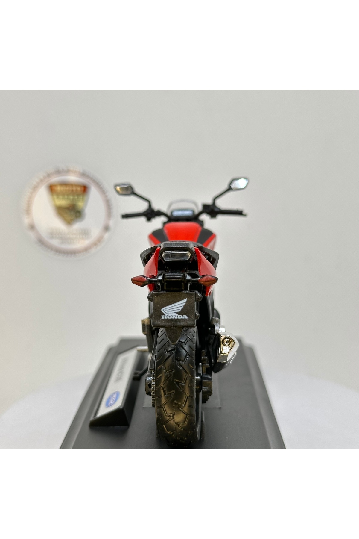 مدل خودرو موتورسیکلت هوندا NC750S 1:18 DIECAST اورجینال Maisto Diecast
