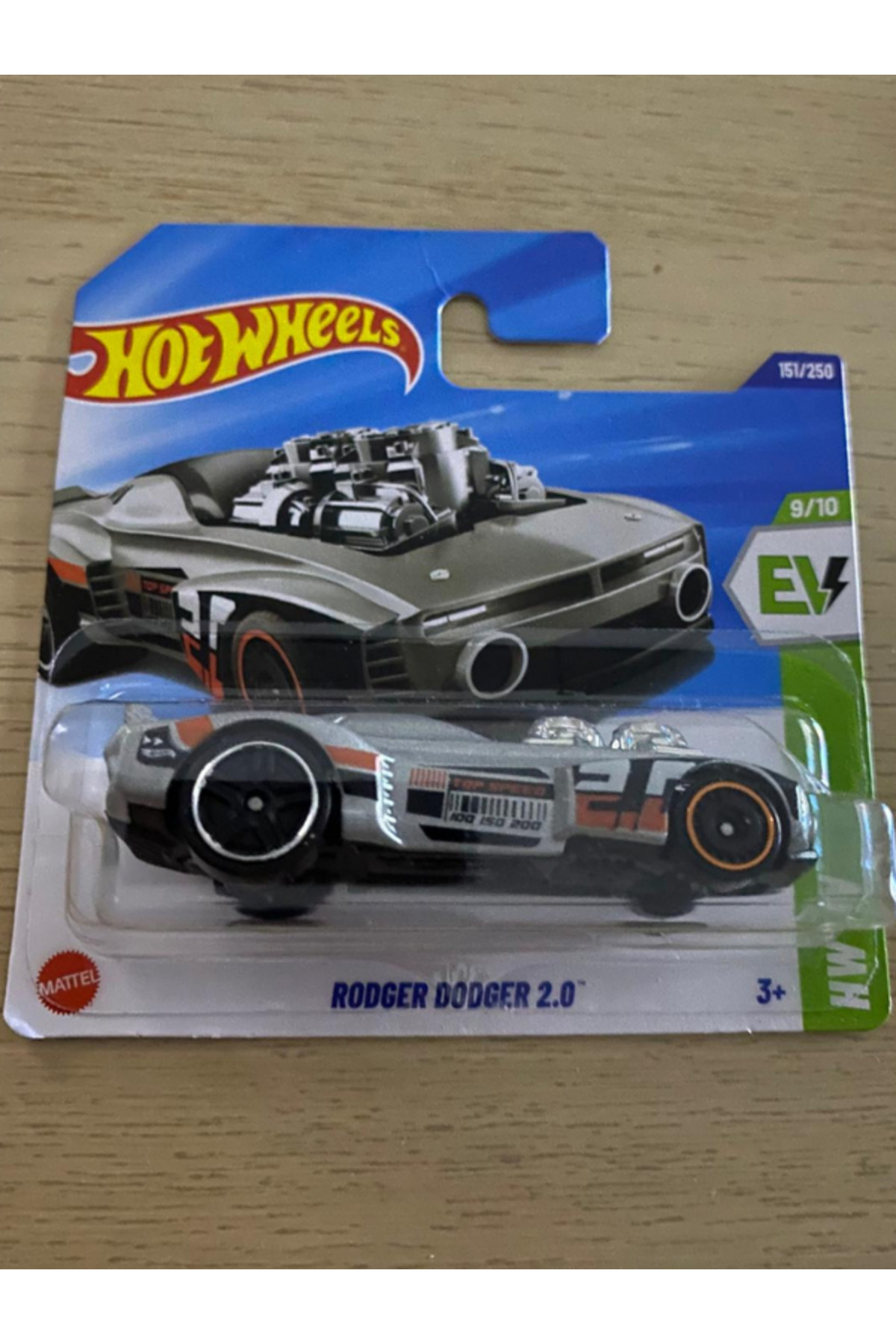اسباب بازی های فیگور دیگر راجر داجر 2.0 اورجینال HOT WHEELS