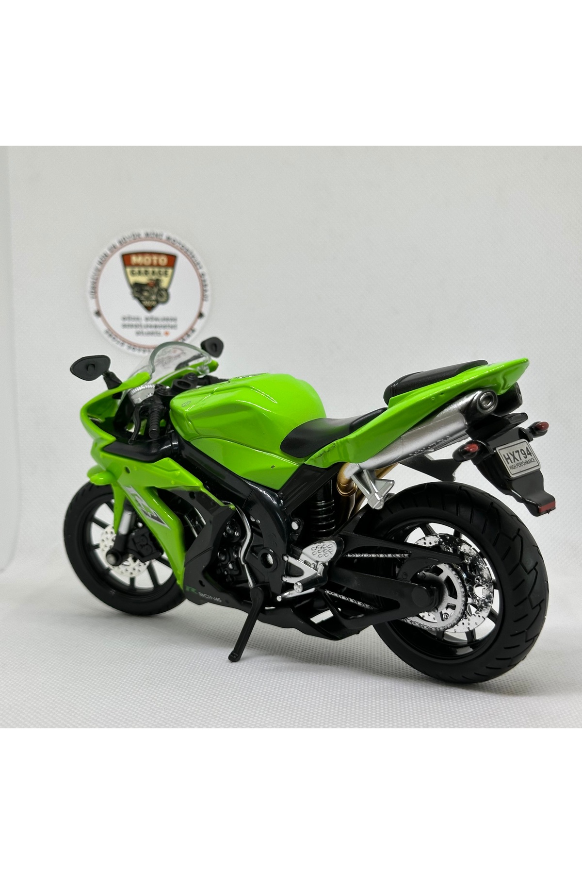 مدل خودرو یاماها YZF R1 موتورسیکلت دیکست 1:12 – فلزی و اسباب بازی کلکسیونی سبز اورجینال Maisto Diecast