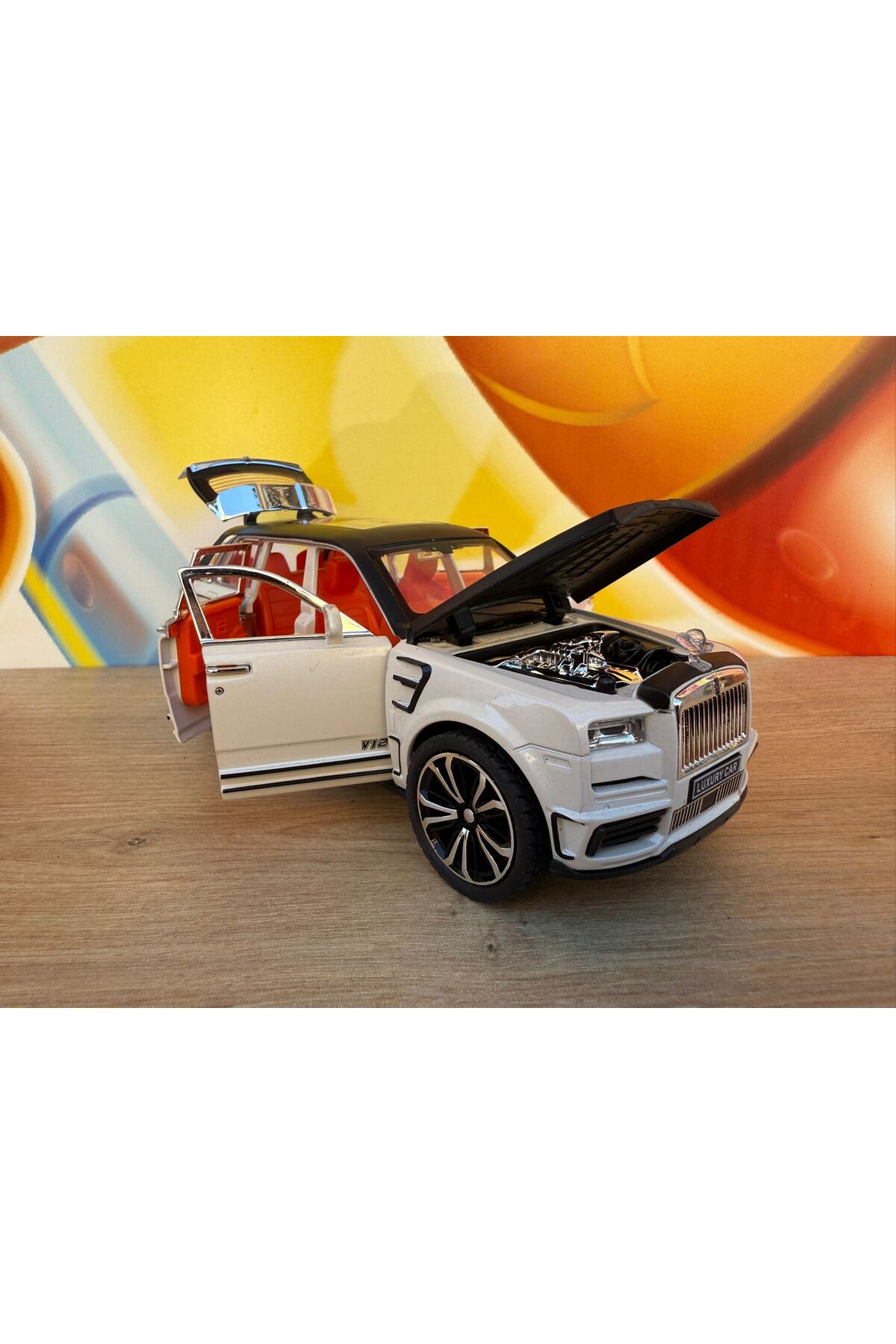 مدل خودرو فلز اسباب بازی با جلوه های صوتی سبک 1:24 ROLLS ROYCE JEEP CAR DIE CAST COLLECTIBLE 18CM اورجینال scntoys