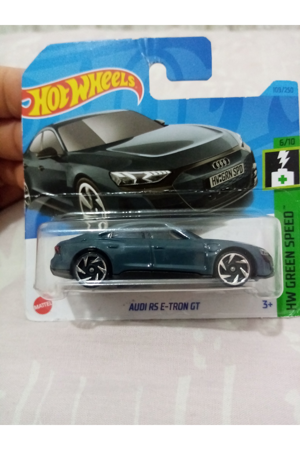 ماشین اسباب بازی آئودی RS E TRON GT HOT WHEELS