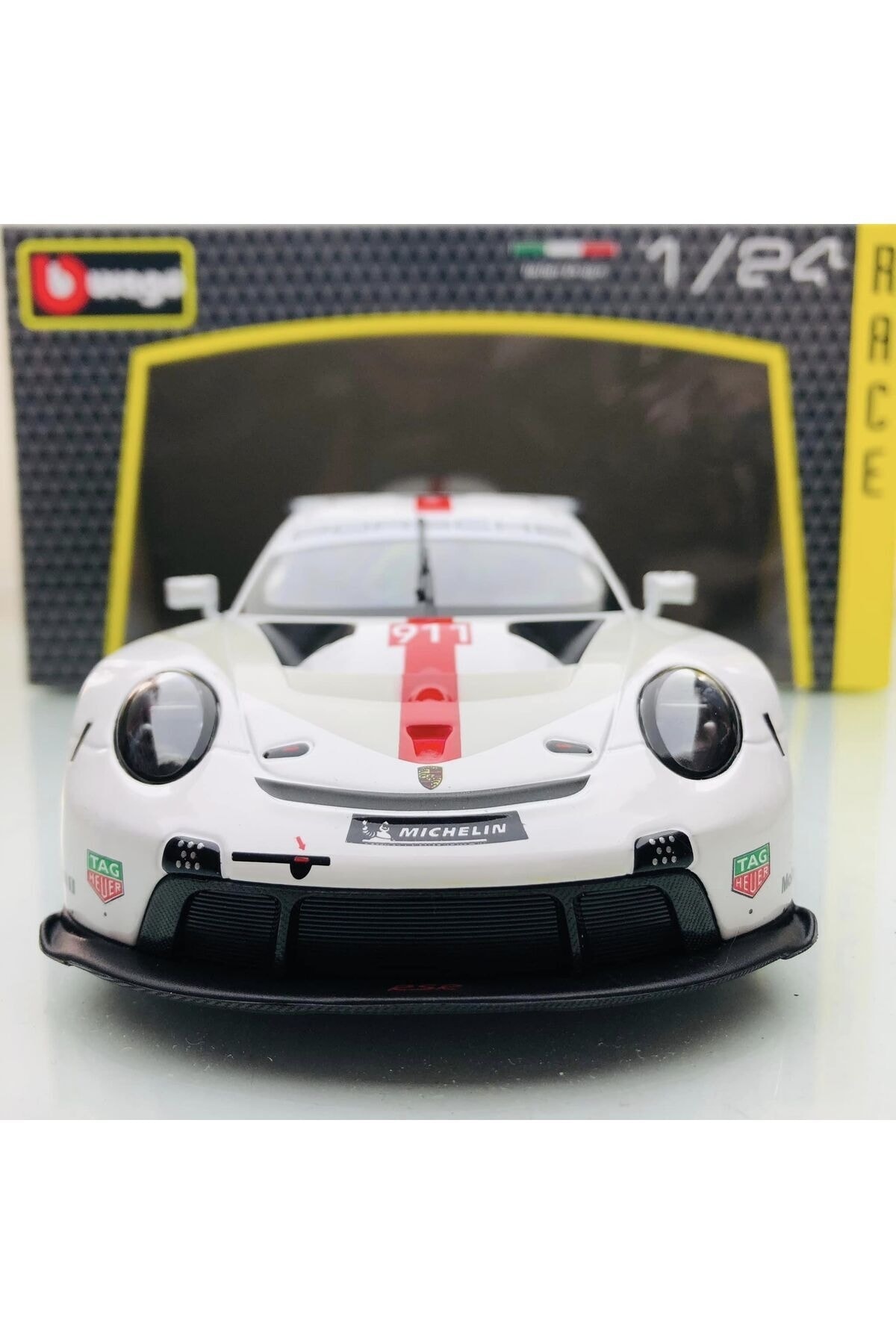 مدل خودرو 2023 جدید پورشه 911 RSR GT سفید قرمز 1:24 SCALE برند BURAGO اورجینال Burago