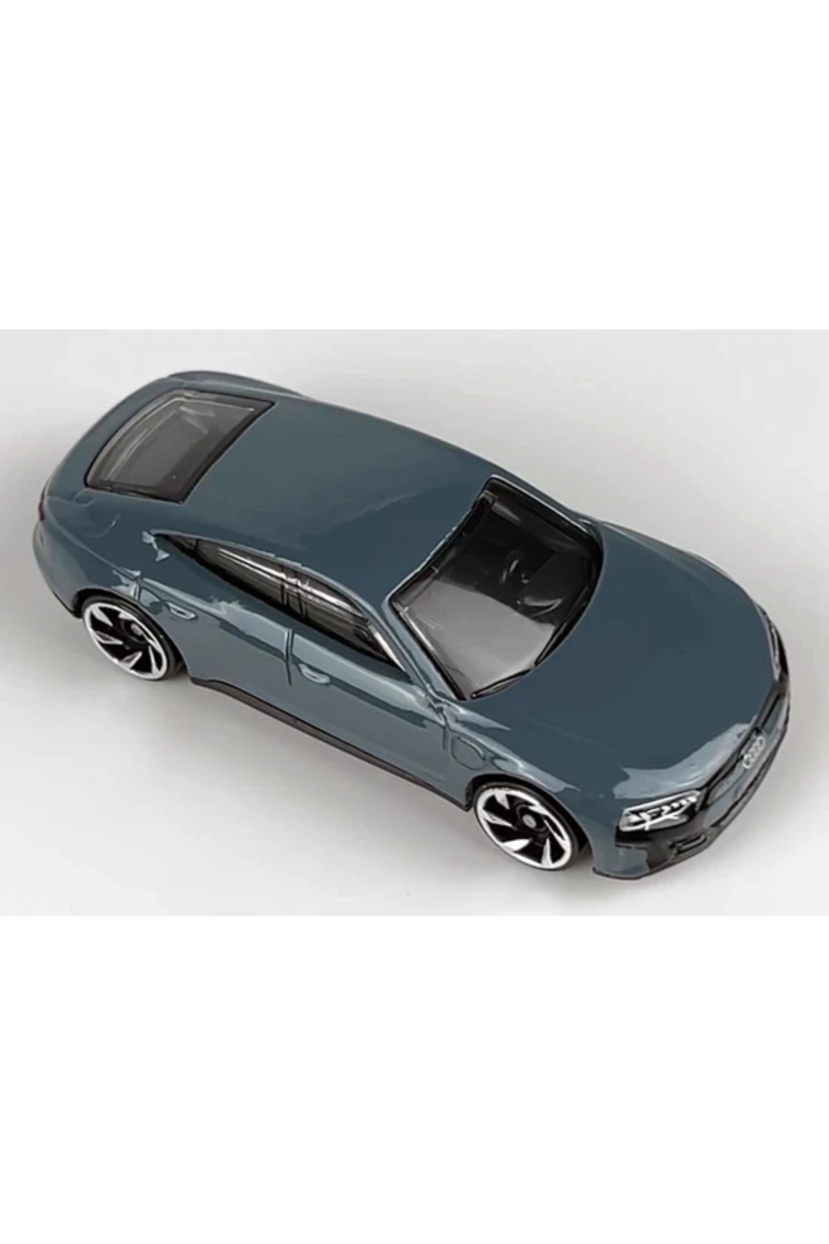 ماشین اسباب بازی AUDI RS E TRON GT هات ویلز اورجینال HOT WHEELS