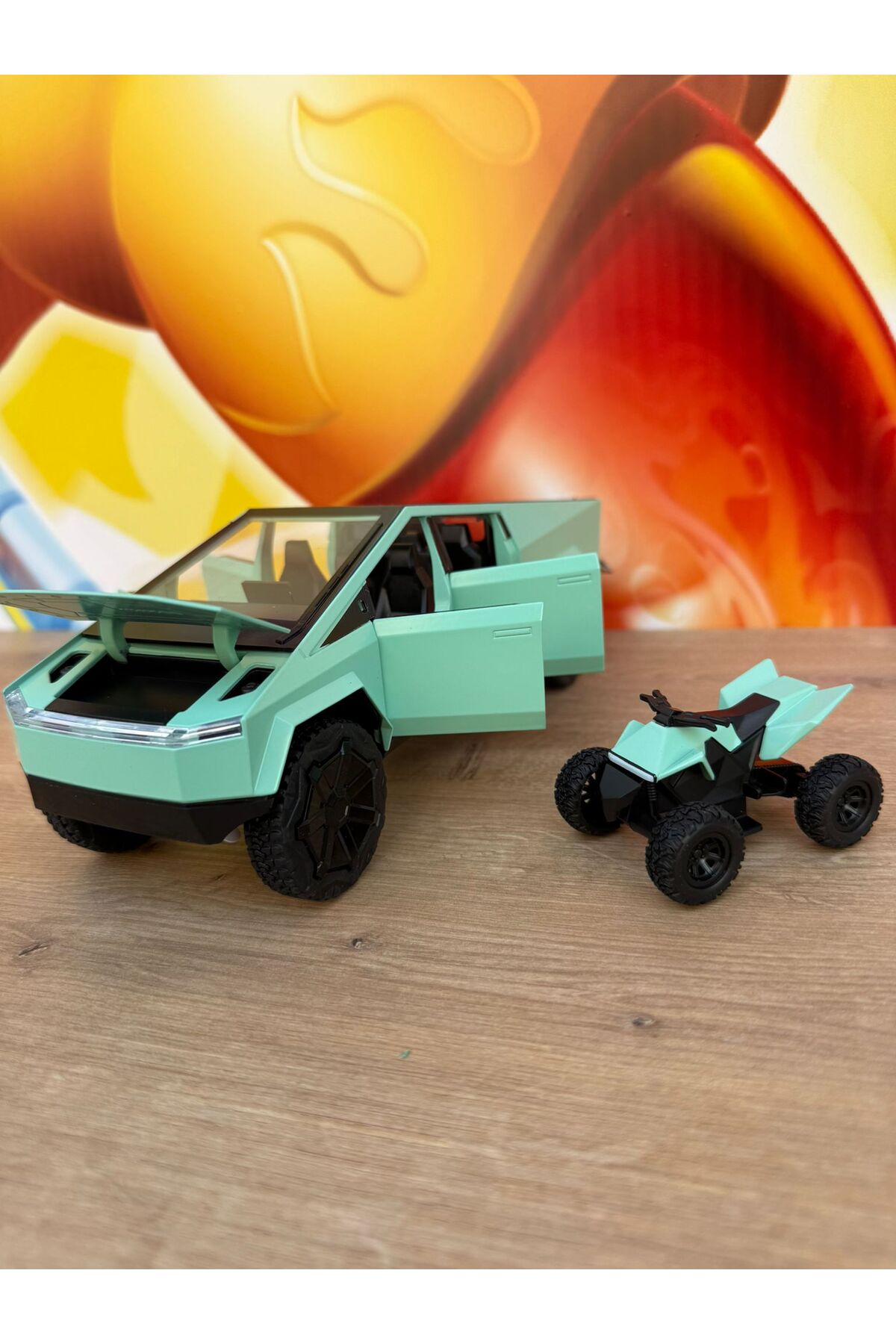 مدل خودرو DIECAST METAL TESLA CYBERTRUCK PICKUP 1:24 موتوریزه تسلا درهای باز شدن با صدا و نور اورجینال scntoys