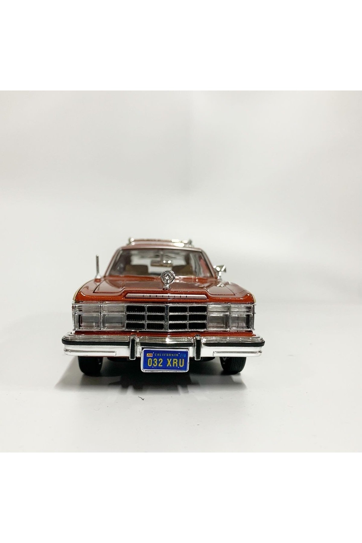 مدل خودرو MOTORMAX 1 24 CHRYSLER LEBARON 1979 اورجینال Motor Max