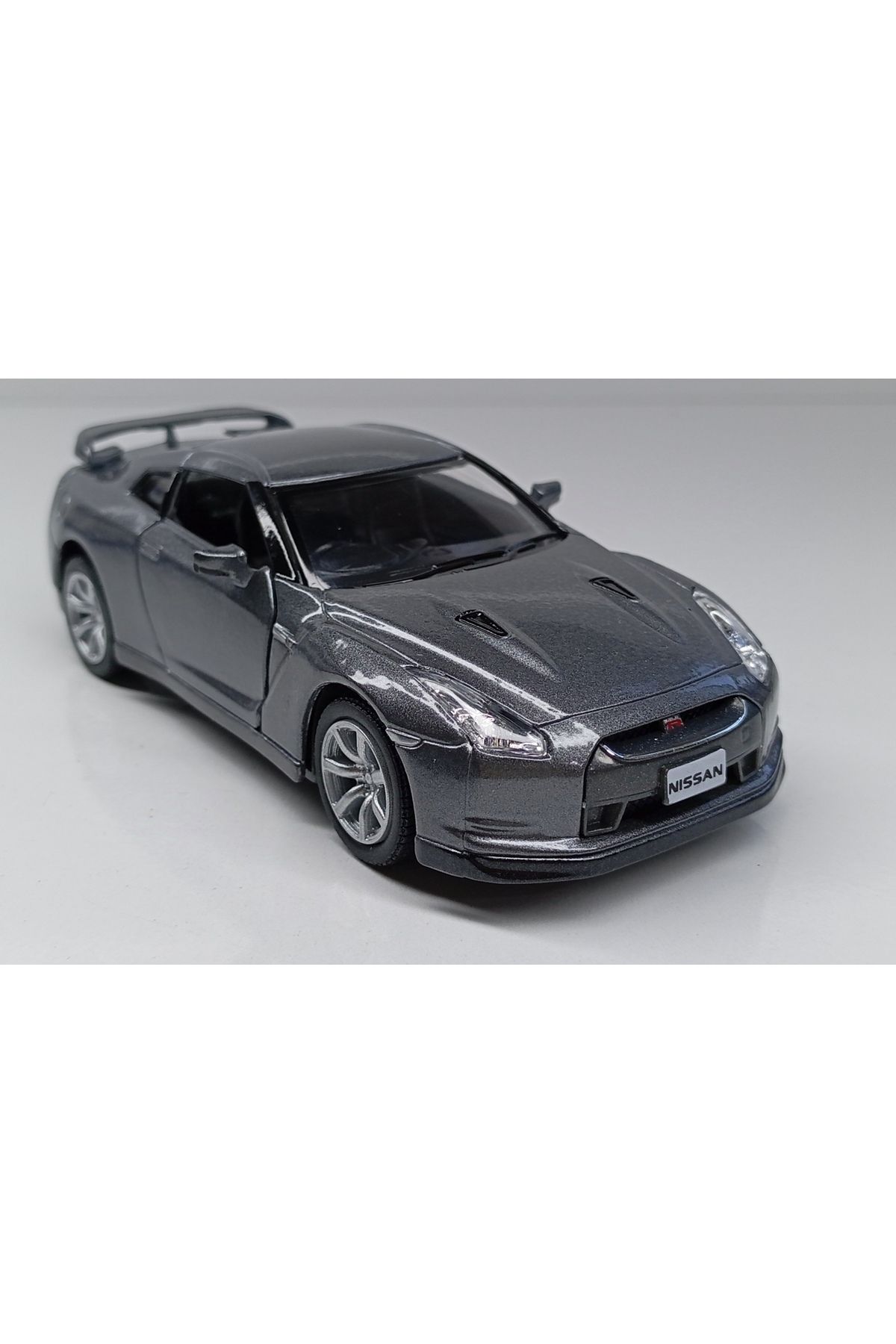 مدل خودرو مقیاس 1:36 2009 NISSAN GT R 35 PULL DROP METAL CAR اورجینال Kinsmart