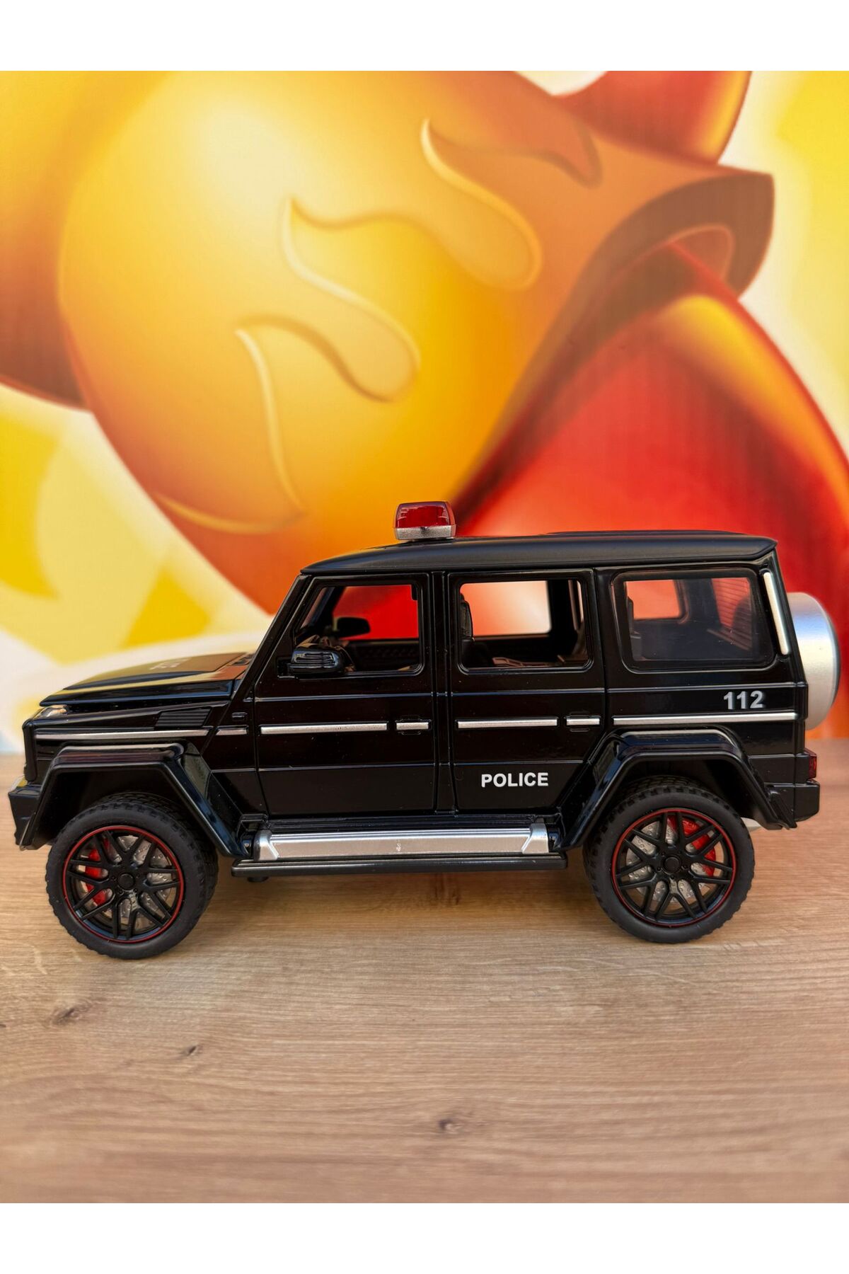 مدل خودرو مرسدس G65 DIECAST CAR پلیس باز کن درب صندوق عقب تعلیق با نور صدا اورجینال scntoys