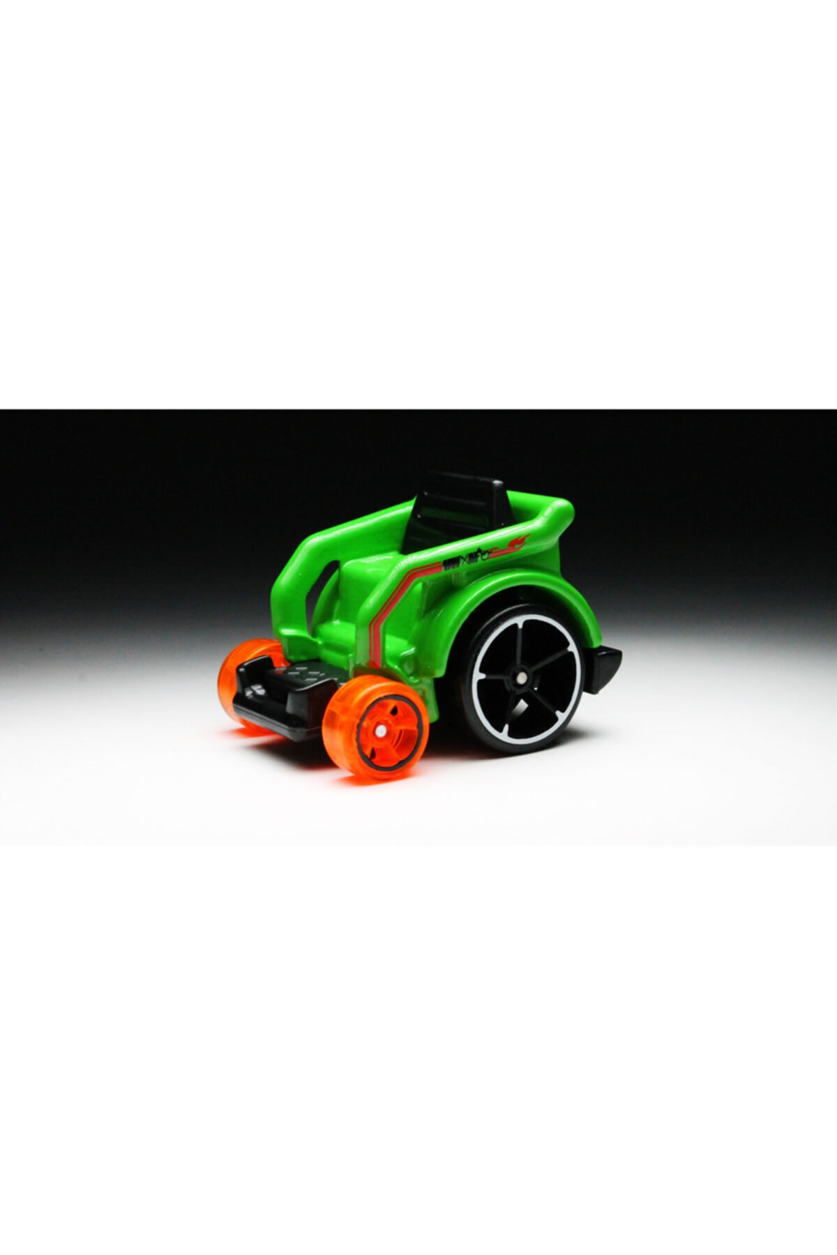 ماشین اسباب بازی صندلی چرخ دنده ای دارای مجوز هات ویلز اورجینال HOT WHEELS
