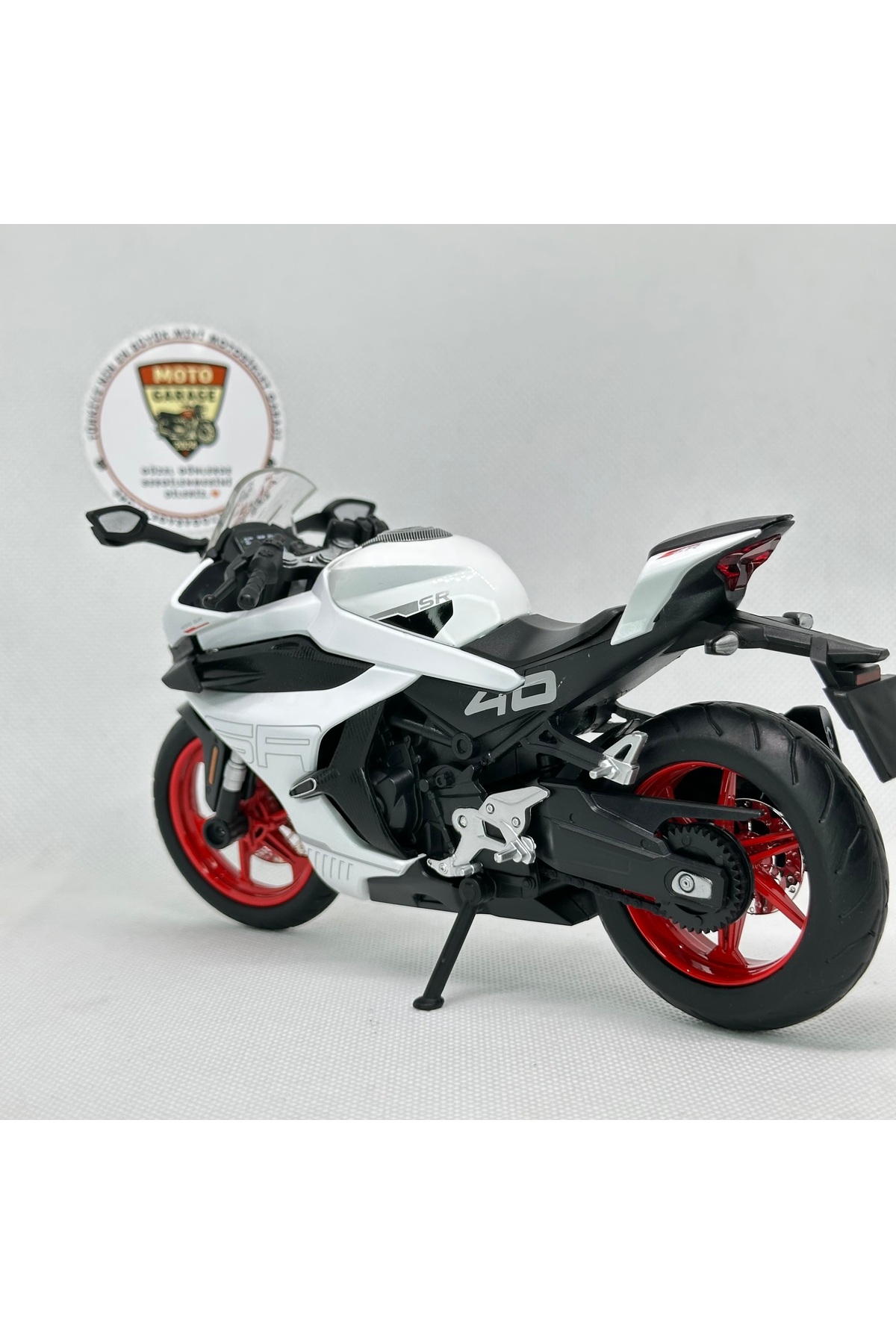 مدل خودرو موتورسیکلت CFMOTO 450 SR 1:12 LIGHTED DIECAST – فلزی با LED اورجینال MotoGarage