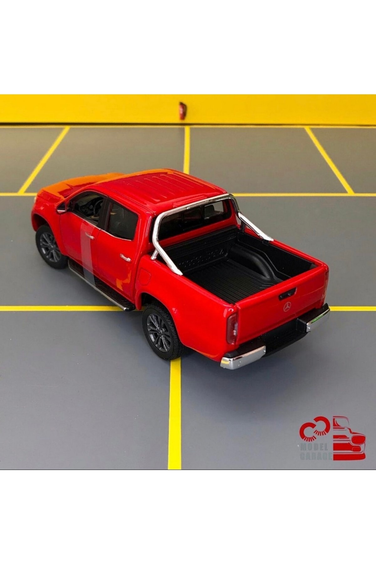 مدل خودرو مرسدس بنز X CLASS 1 24 SCALE C&amp;C MODEL GARAGE DIECAST METAL CAR اورجینال WELLY