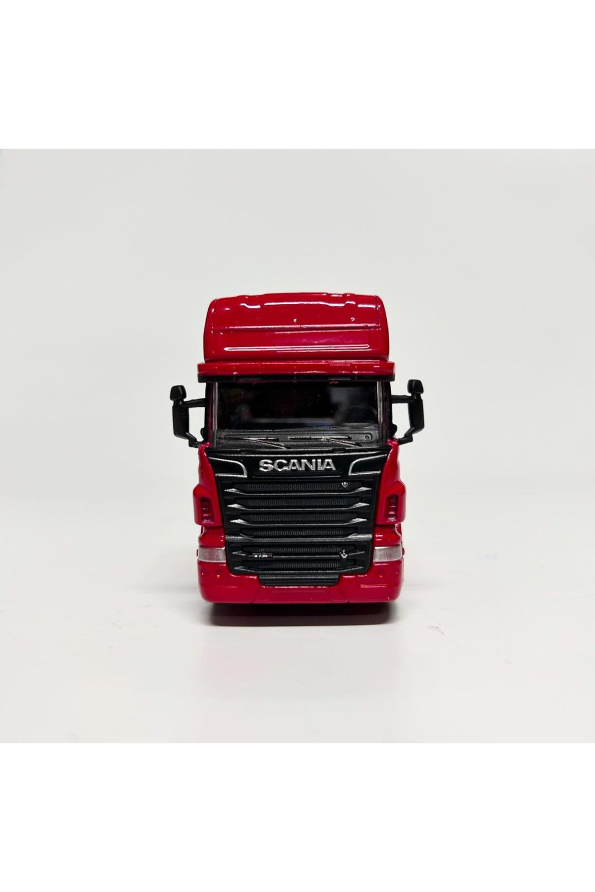 مدل خودرو 1.64 مقیاس کوچک سایز 11 سانتی‌متر WELLY با مجوز SCANIA V8 R730 قرمز رنگ کامیون فلزی اورجینال WELLY
