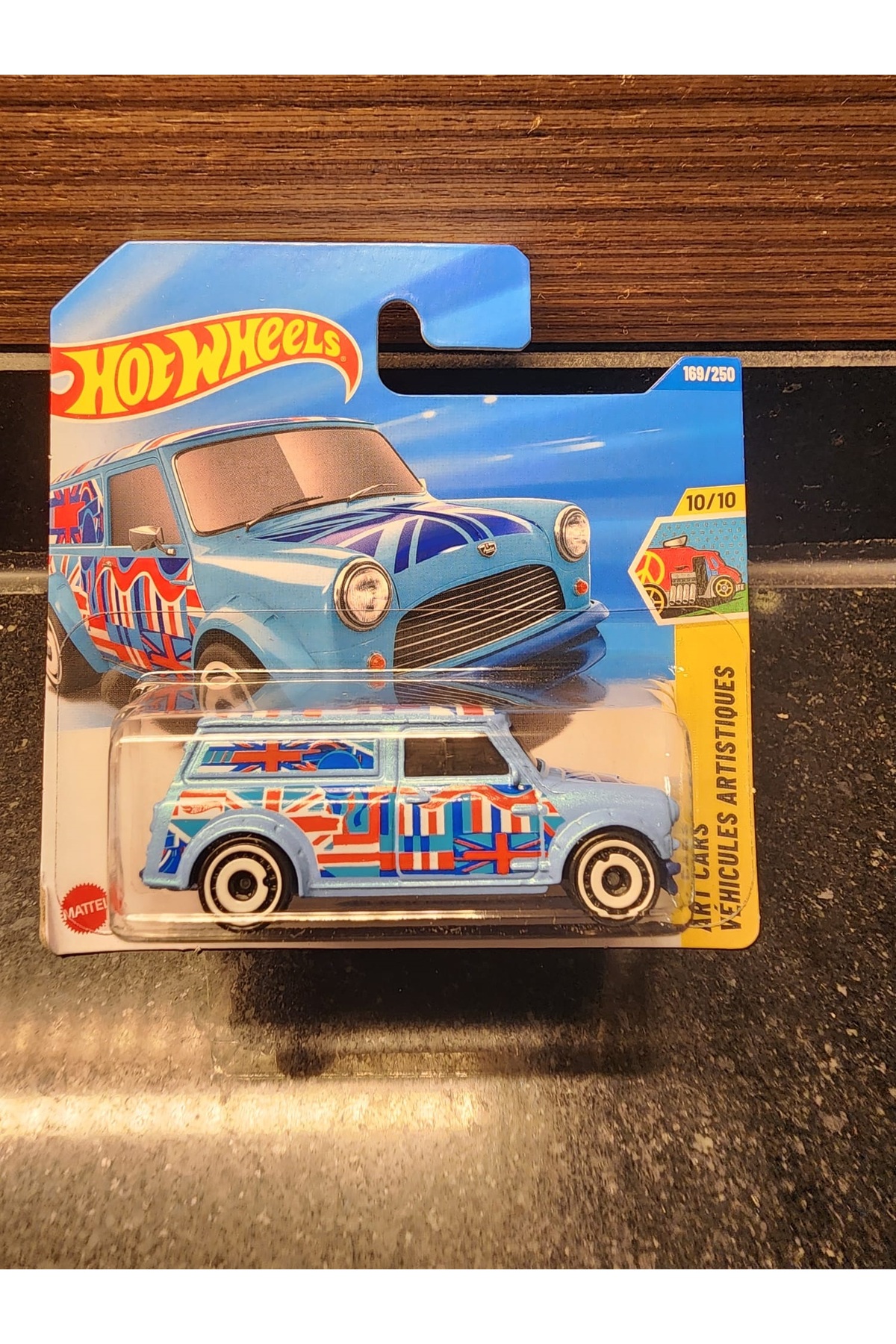 مدل خودرو 1 64 '67 AUSTIN MINI VAN از ترکیه HOT WHEELS
