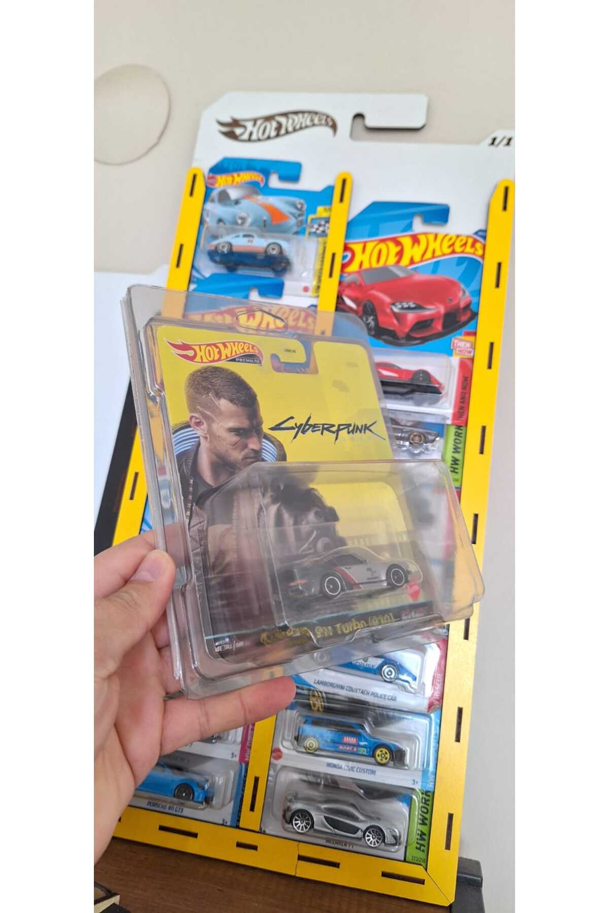 ماشین اسباب بازی مقیاس محافظت حق بیمه HOTWHEELS 1.64 هات ویلز اورجینال HOT WHEELS