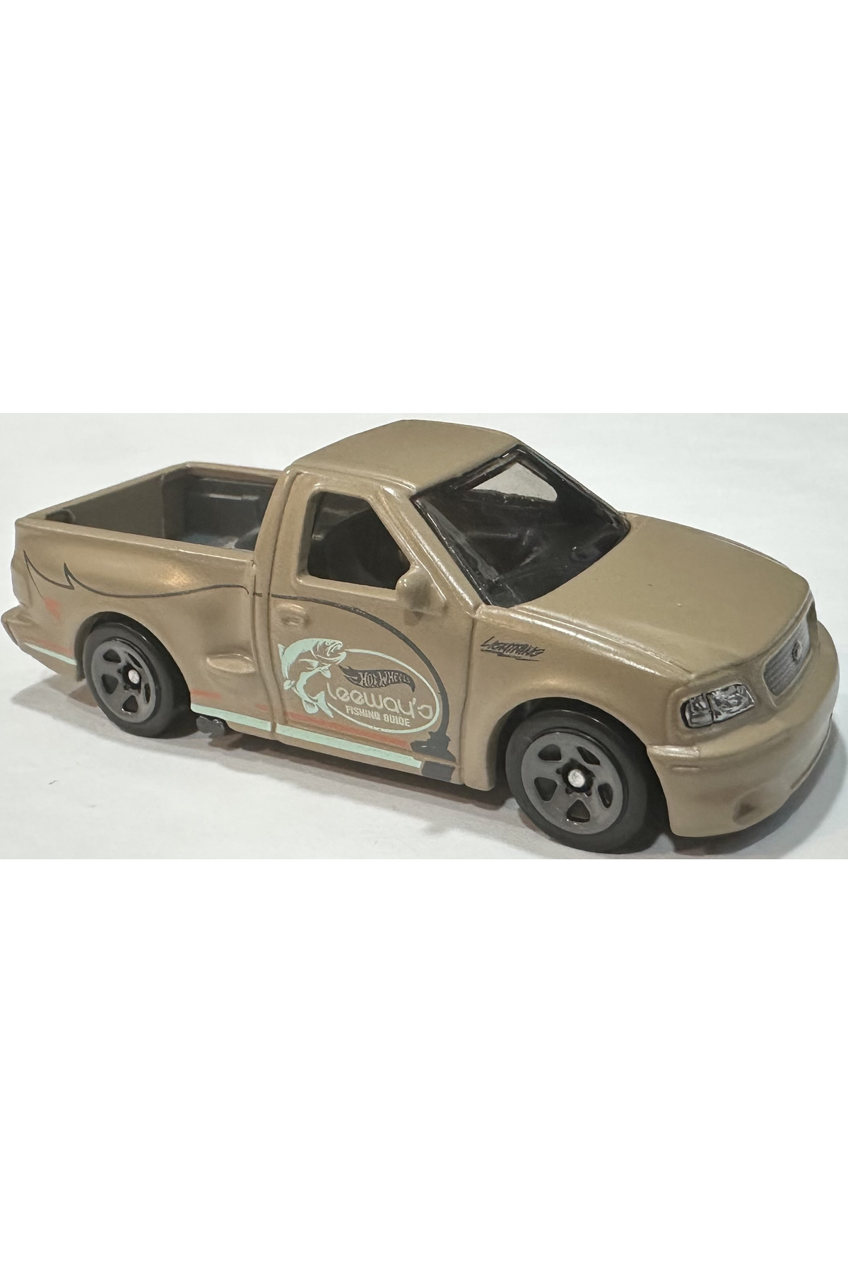 ماشین اسباب بازی رعد و برق 99 فورد اف 150 SVT از ترکیه HOT WHEELS