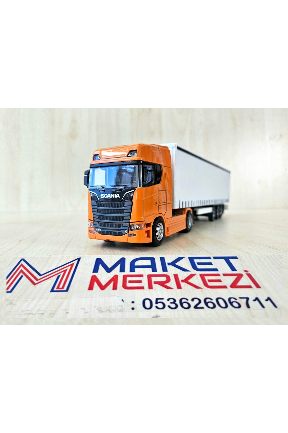 مدل خودرو کامیون SCANIA 770S نارنجی در مقیاس 1 50 به طول 33 سانتی متر نام شرکت را می توان نوشت اورجینال Maket