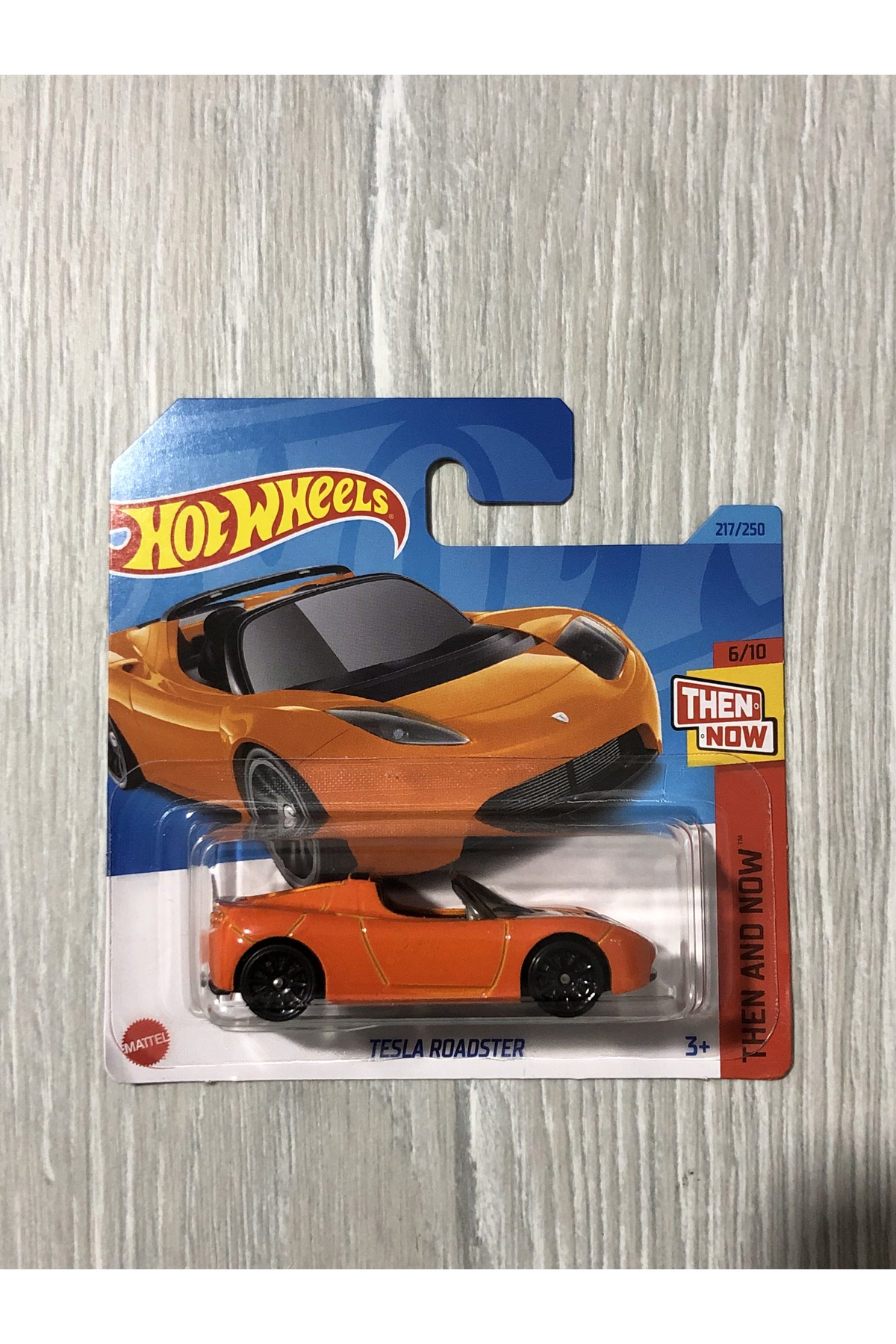 ماشین اسباب بازی TESLA ROADSTER کلکسیونی کمیاب از ترکیه HOT WHEELS
