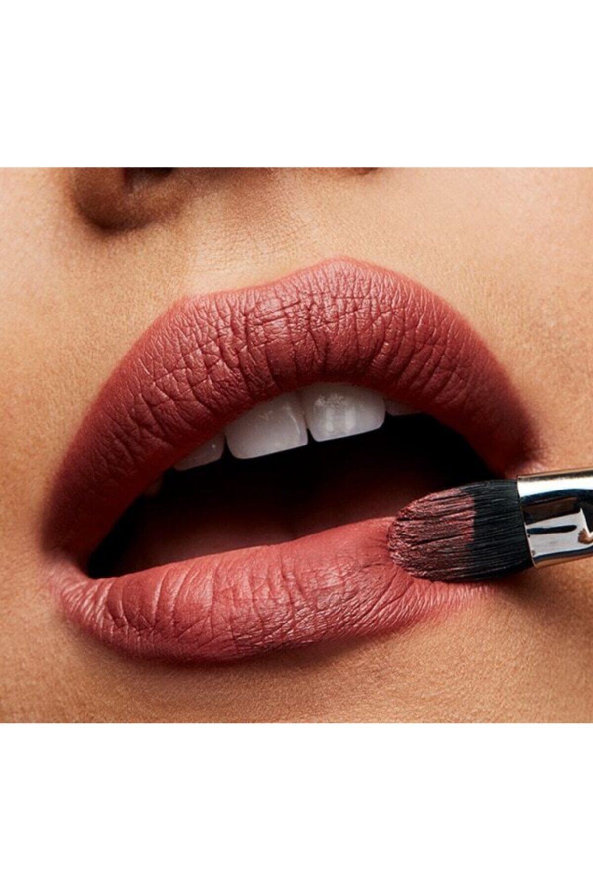 Mac  رژ لب مات مخملی MAC مدل Taupe پیگمنت قوی و جذاب