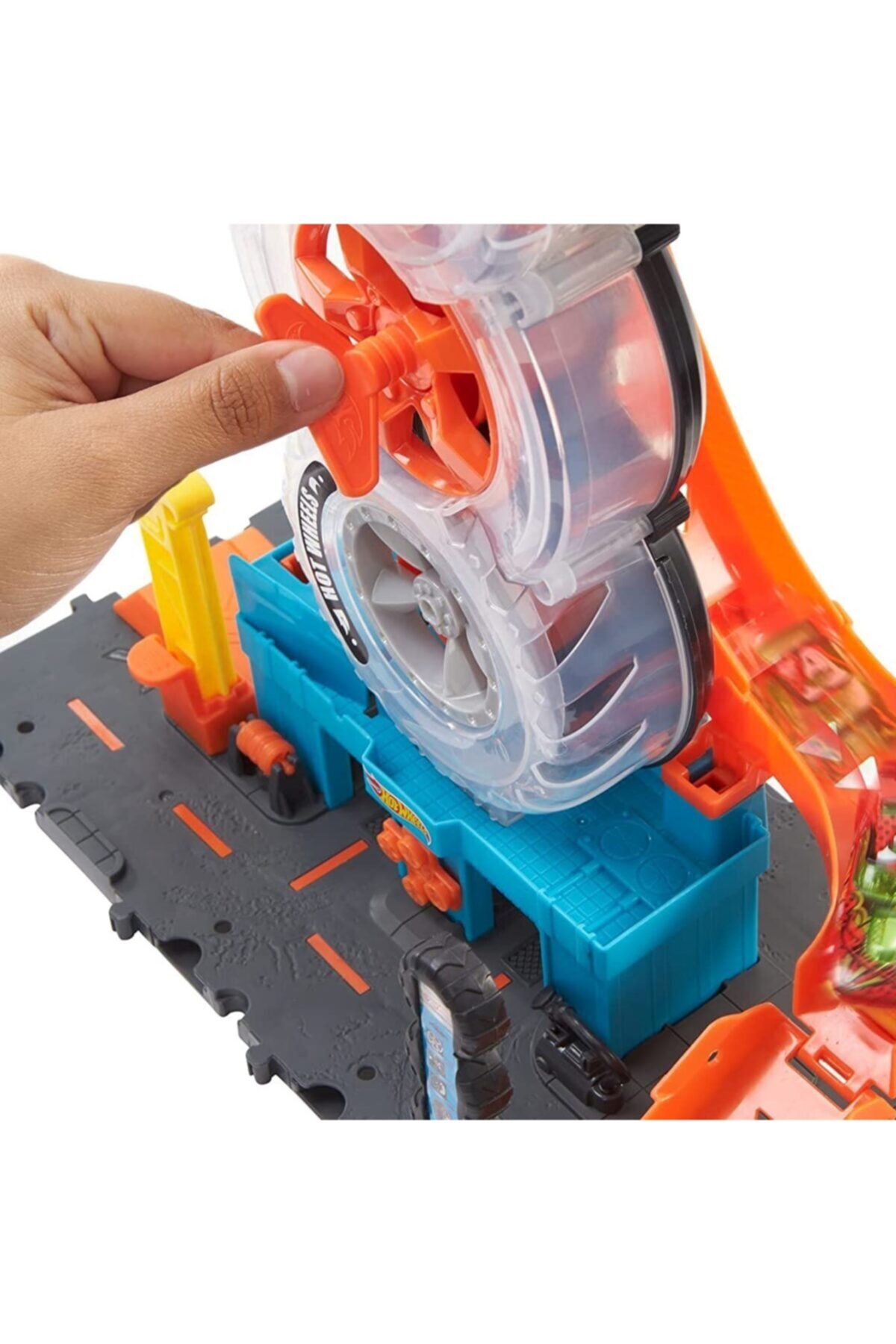 ماشین اسباب بازی فروشگاه تایر سوپر توئیست محصول دارای مجوز HDP02 از ترکیه HOT WHEELS