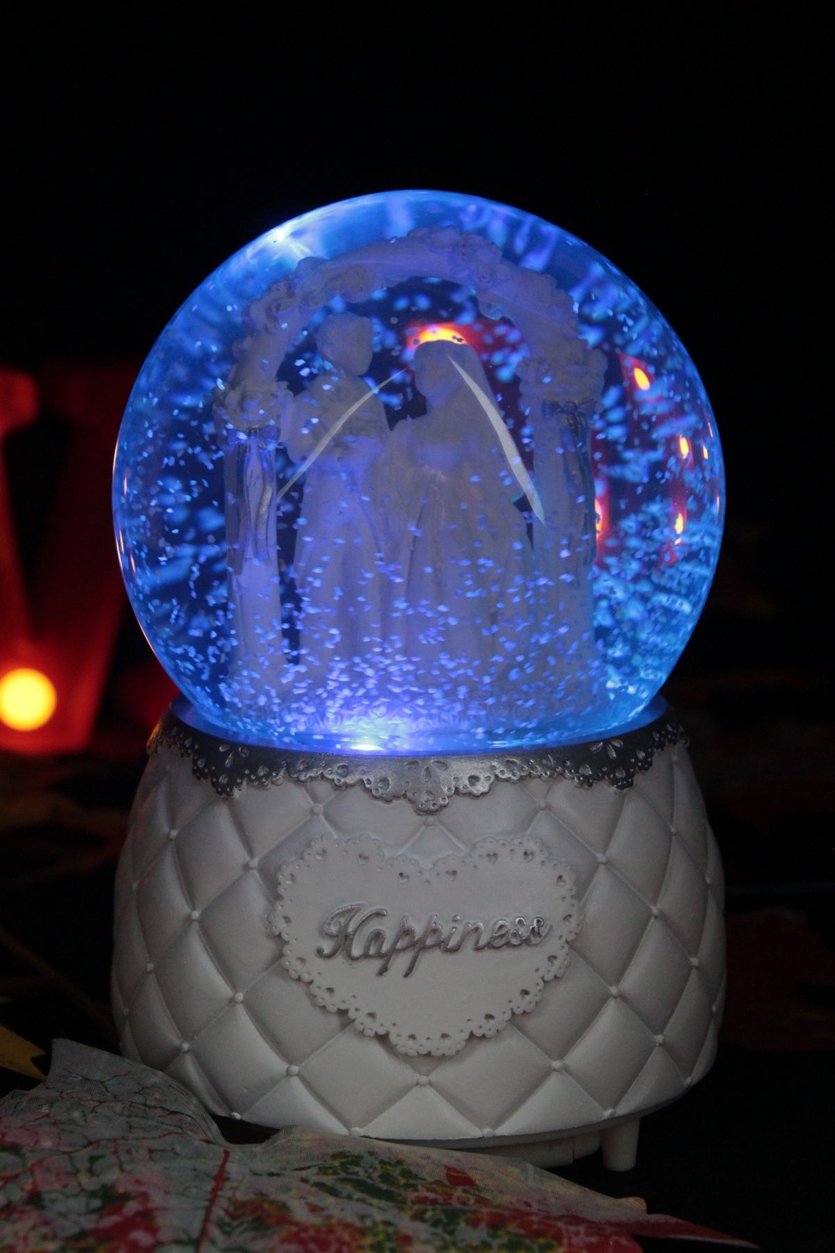 گوی برفی SNOW GLOBE اسپری شده موزیکال سبک هدیه معنادار برای عاشق از ترکیه moryconcept